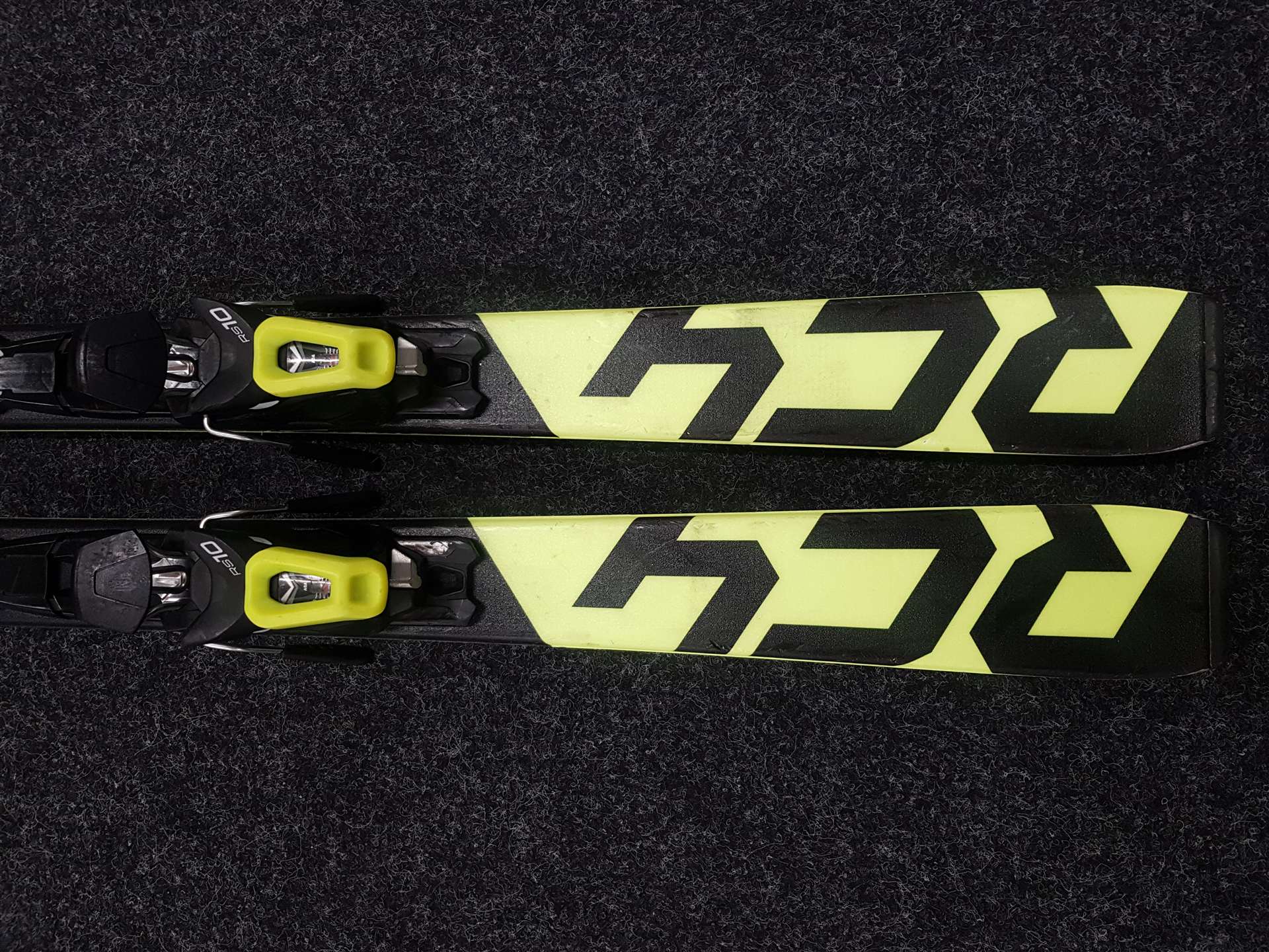 Použité lyže FISCHER RC4 XTR Speed + viazanie Fischer RS 10