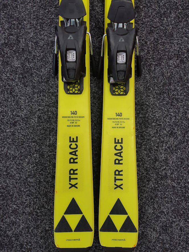 Bazárové lyže FISCHER XTR Race