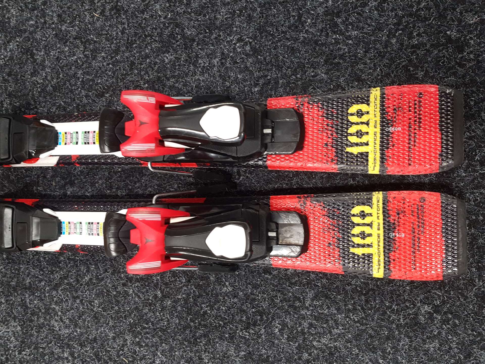 Gebrauchte Kinderski ATOMIC Redster + Atomic XTE 45 Bindungen