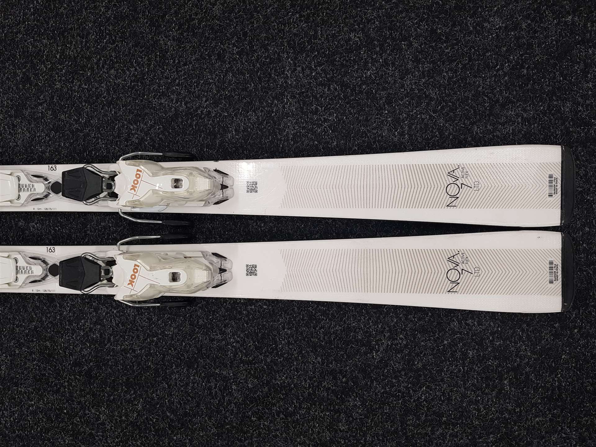 Gebrauchte ROSSIGNOL Nova.7 LTD Ski + Look XPress 11 Bindungen