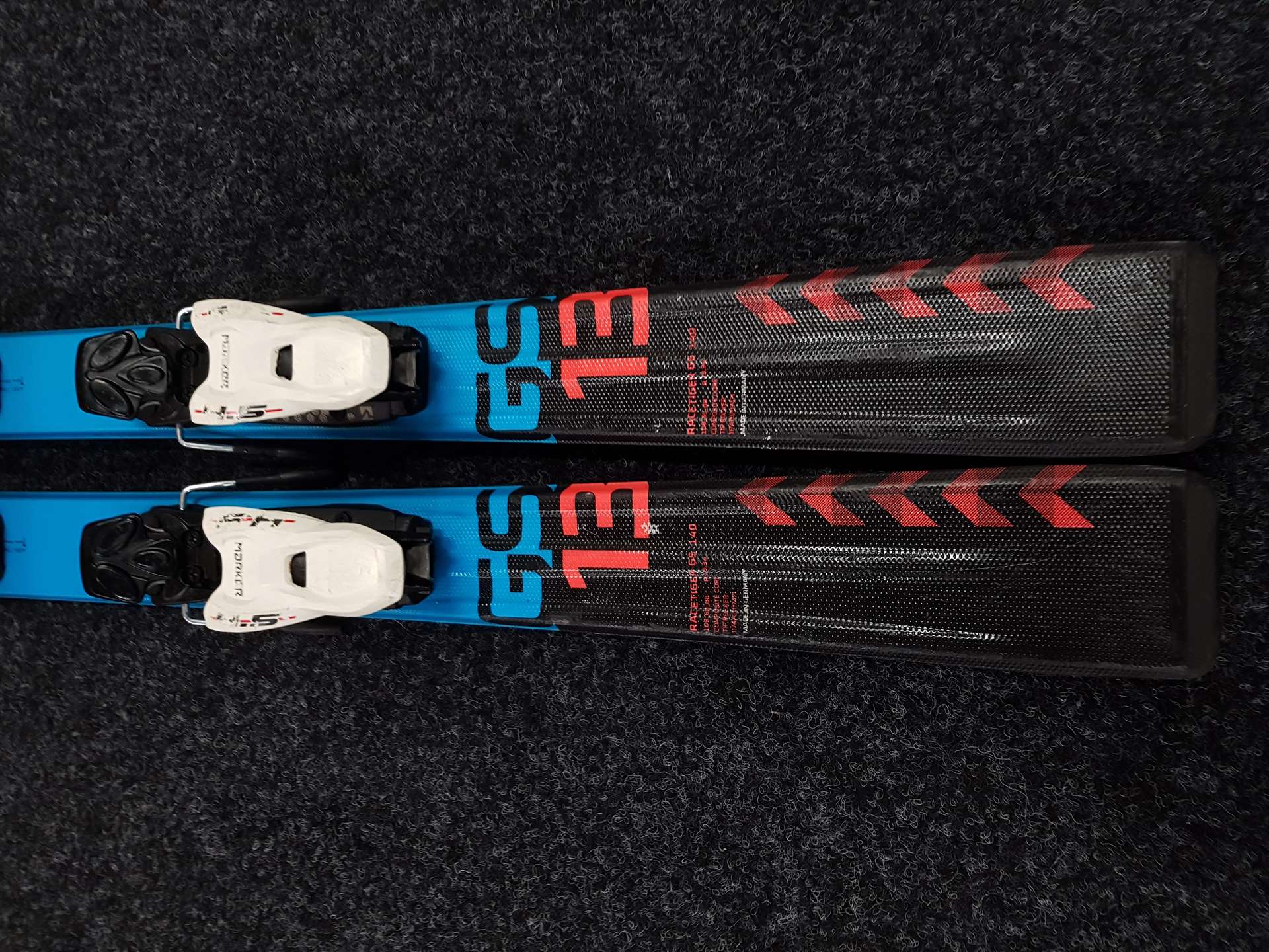 Sci VOLKL Racetiger GS 13 usati + attacchi Marker 4.5