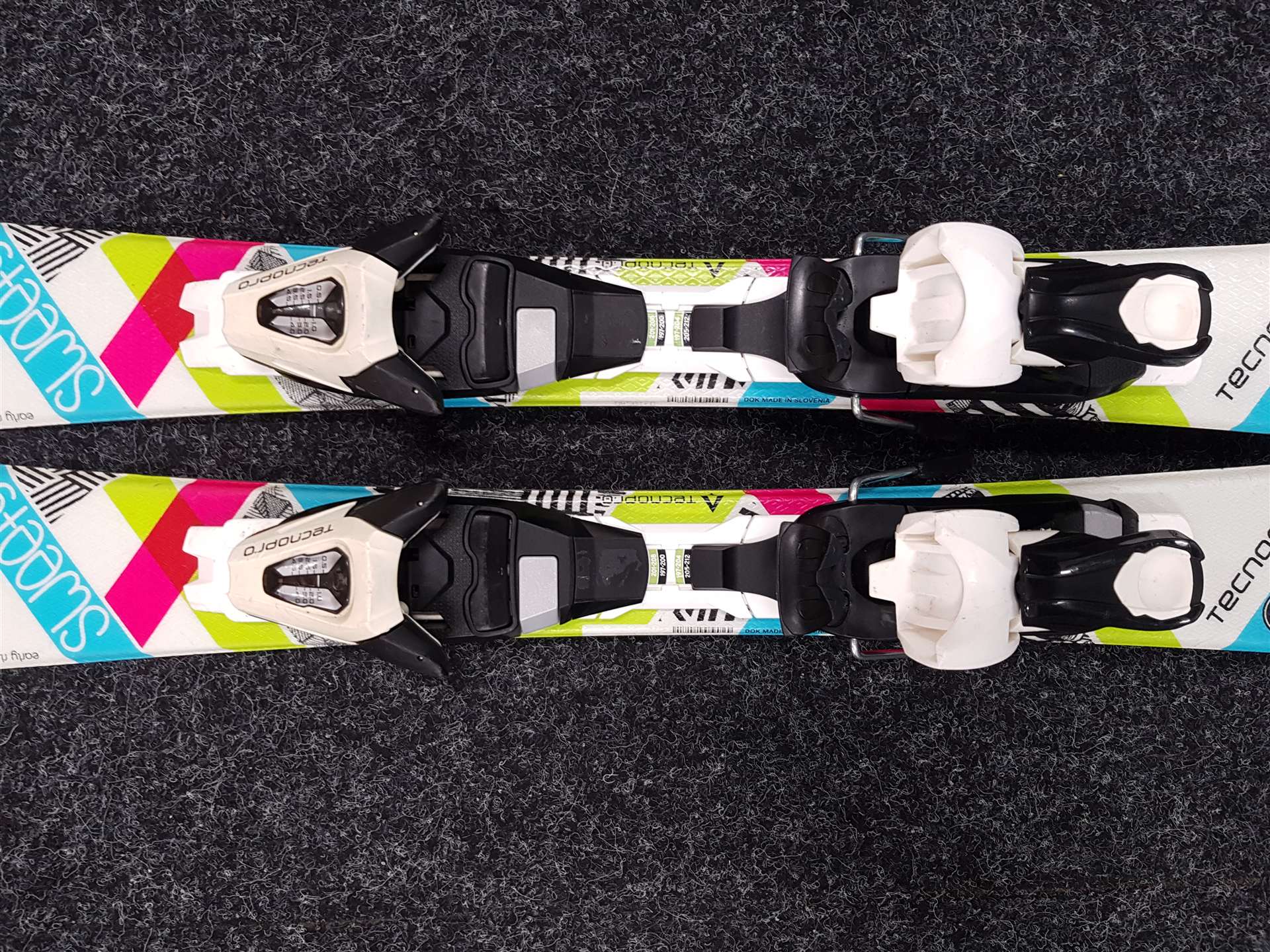 Gebrauchte Kinderski TECNOPRO Sweety + Bindungen Tecnopro TC 4.5