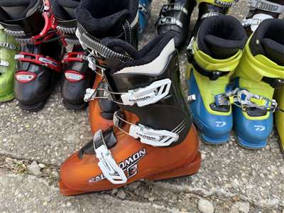 Hurtowe pakiety używanych butów narciarskich - zakup od 10 szt.