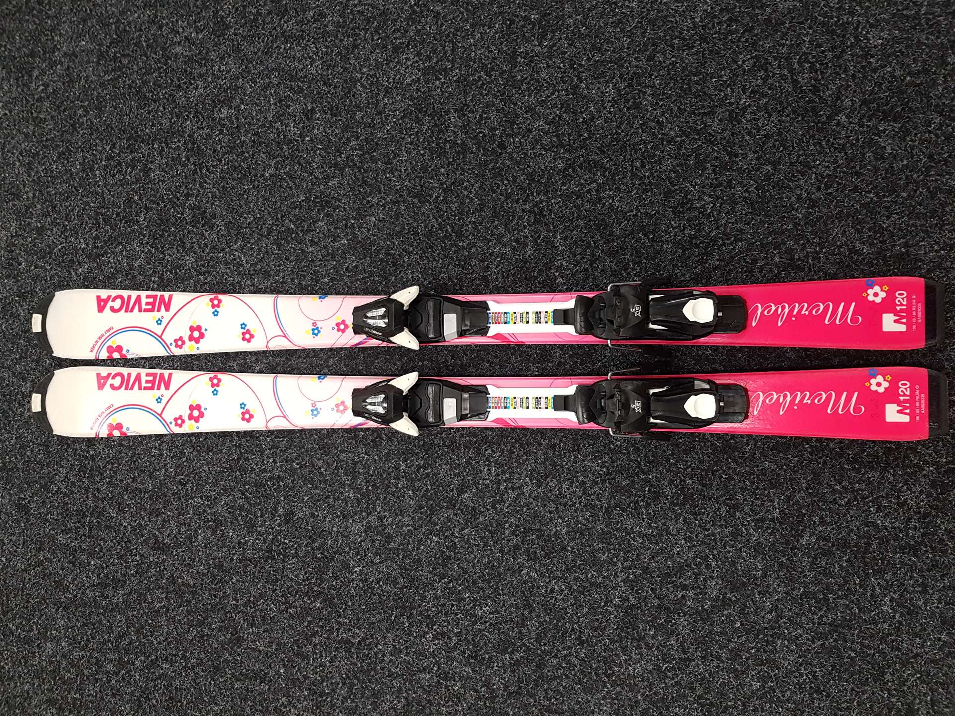 Gebrauchte Kinderski NEVICA Meribel + EZYTRAK ETK 5 Bindungen