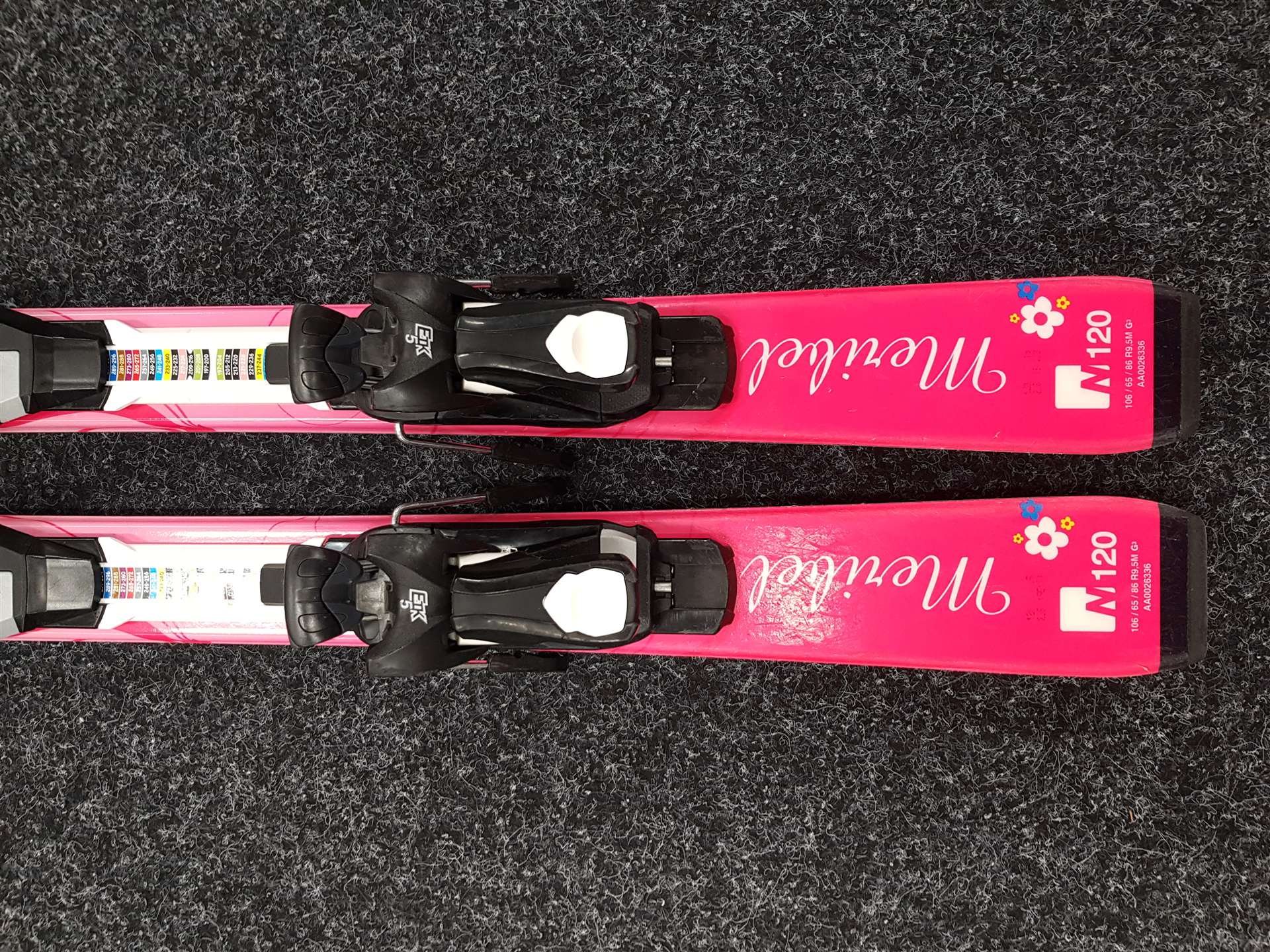 Gebrauchte Kinderski NEVICA Meribel + EZYTRAK ETK 5 Bindungen