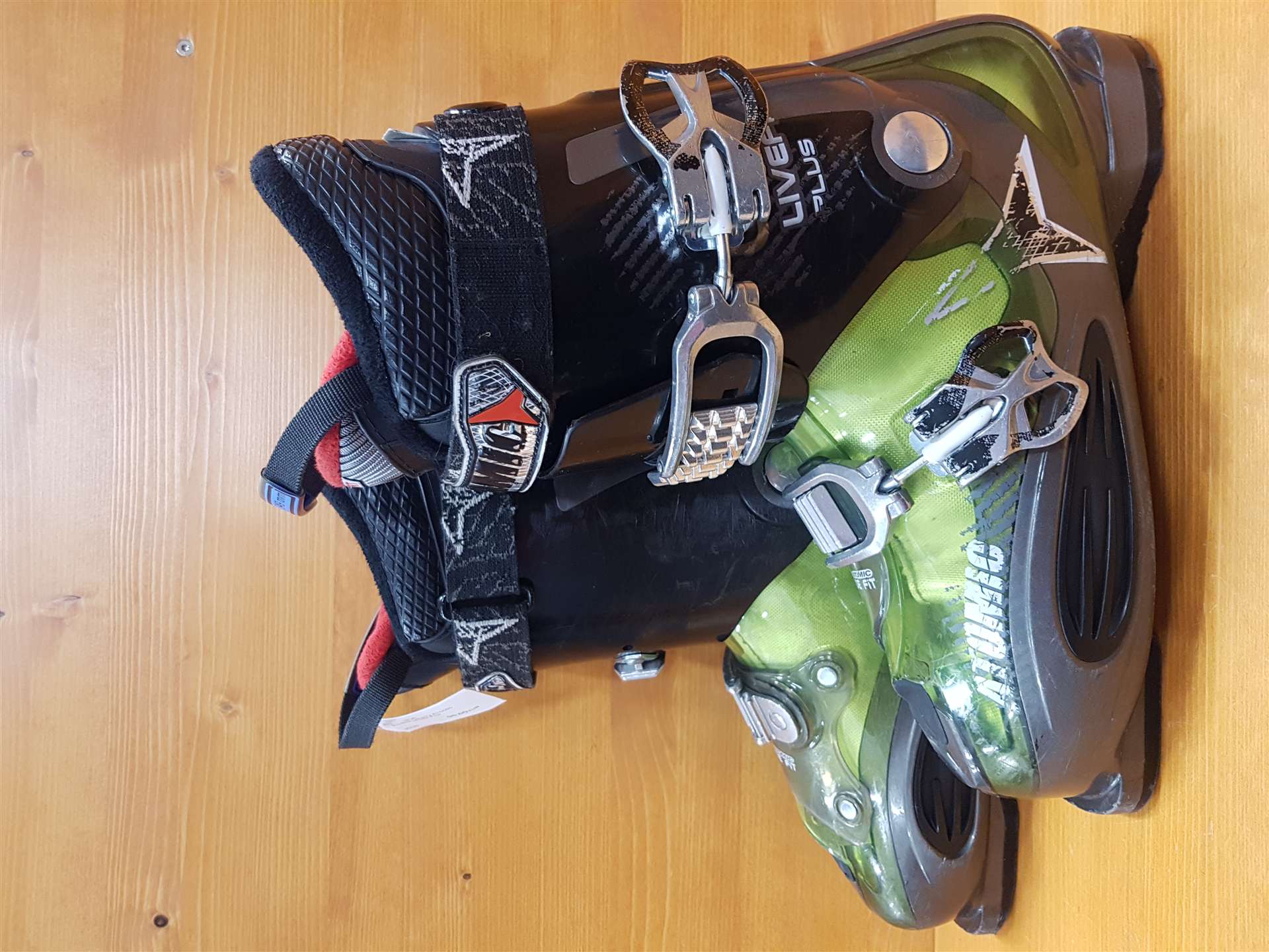 Gebrauchte ATOMIC Livefit Plus Skischuhe