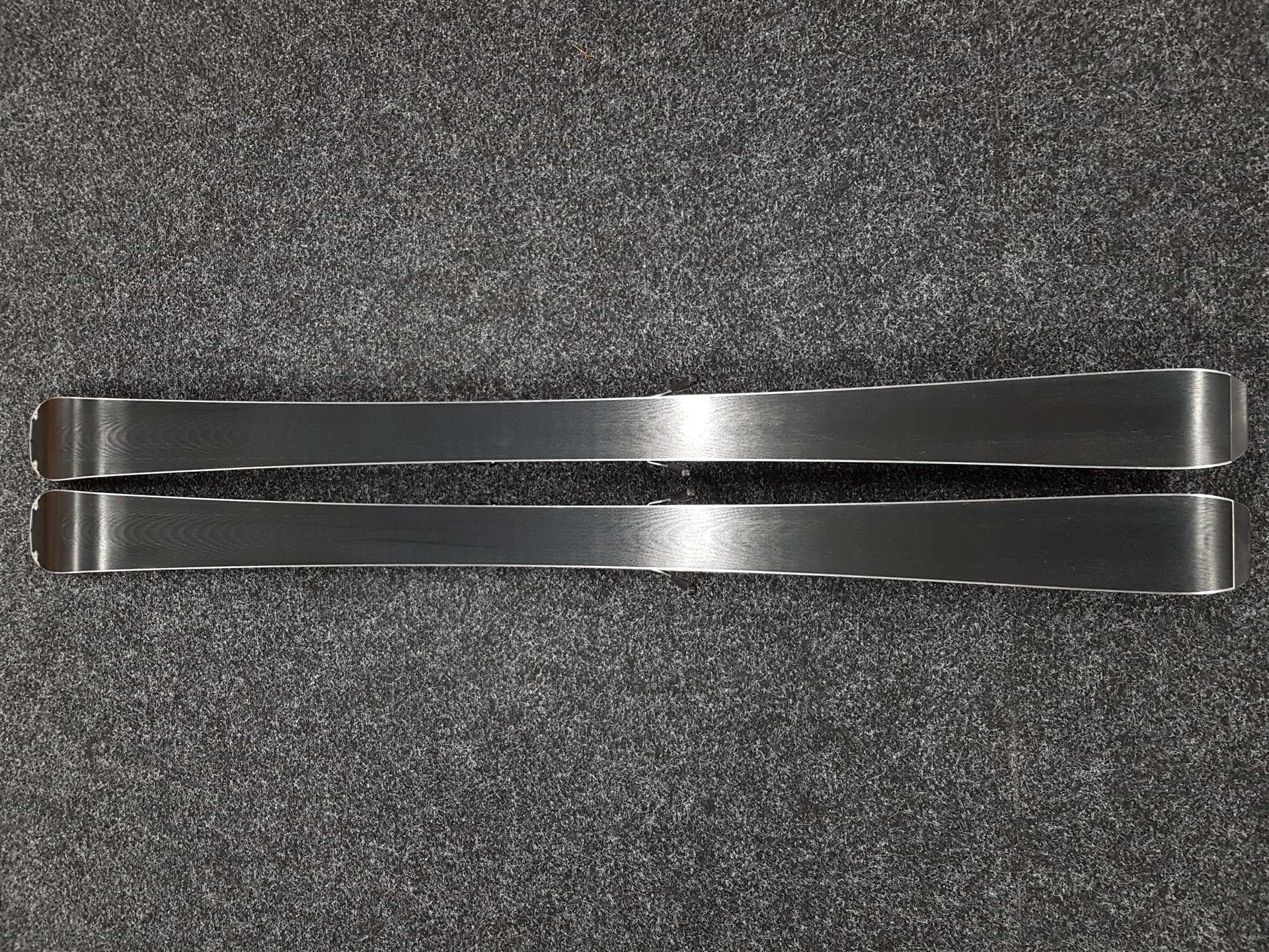 Skis FISCHER Inspire d'occasion + fixations Fischer RS 9