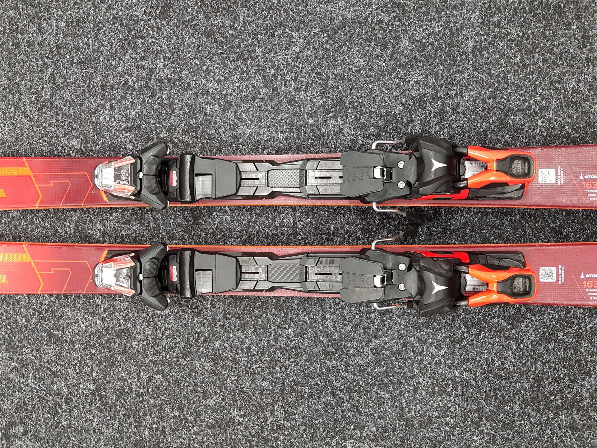 Schiuri ATOMIC Redster S7 folosite + legături Atomic M 12