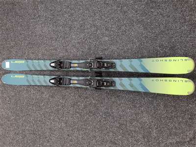 Gebrauchte Freestyle-Ski ELAN SLINGSHOT