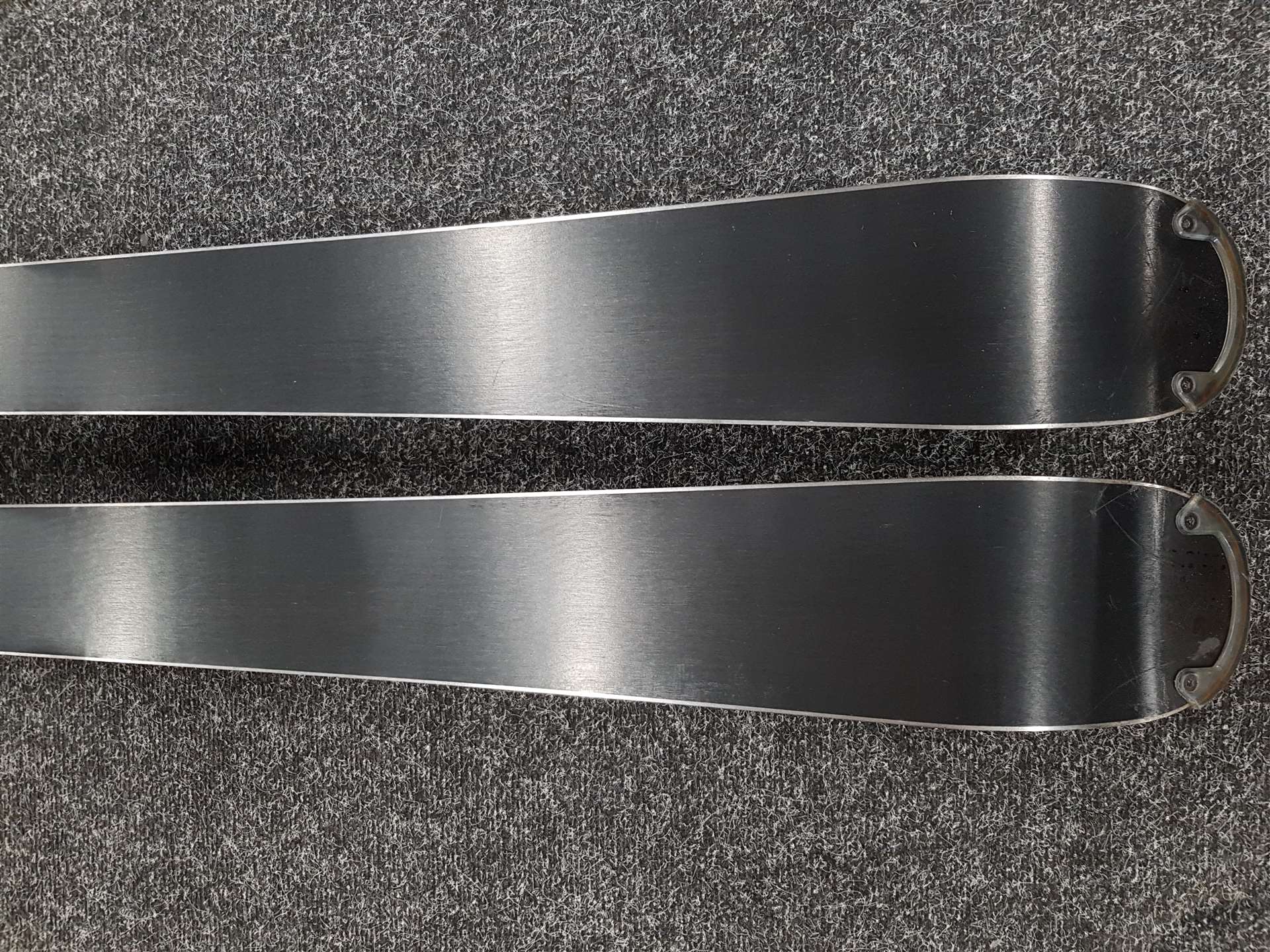 Gebrauchte Freestyle-Ski ELAN SLINGSHOT