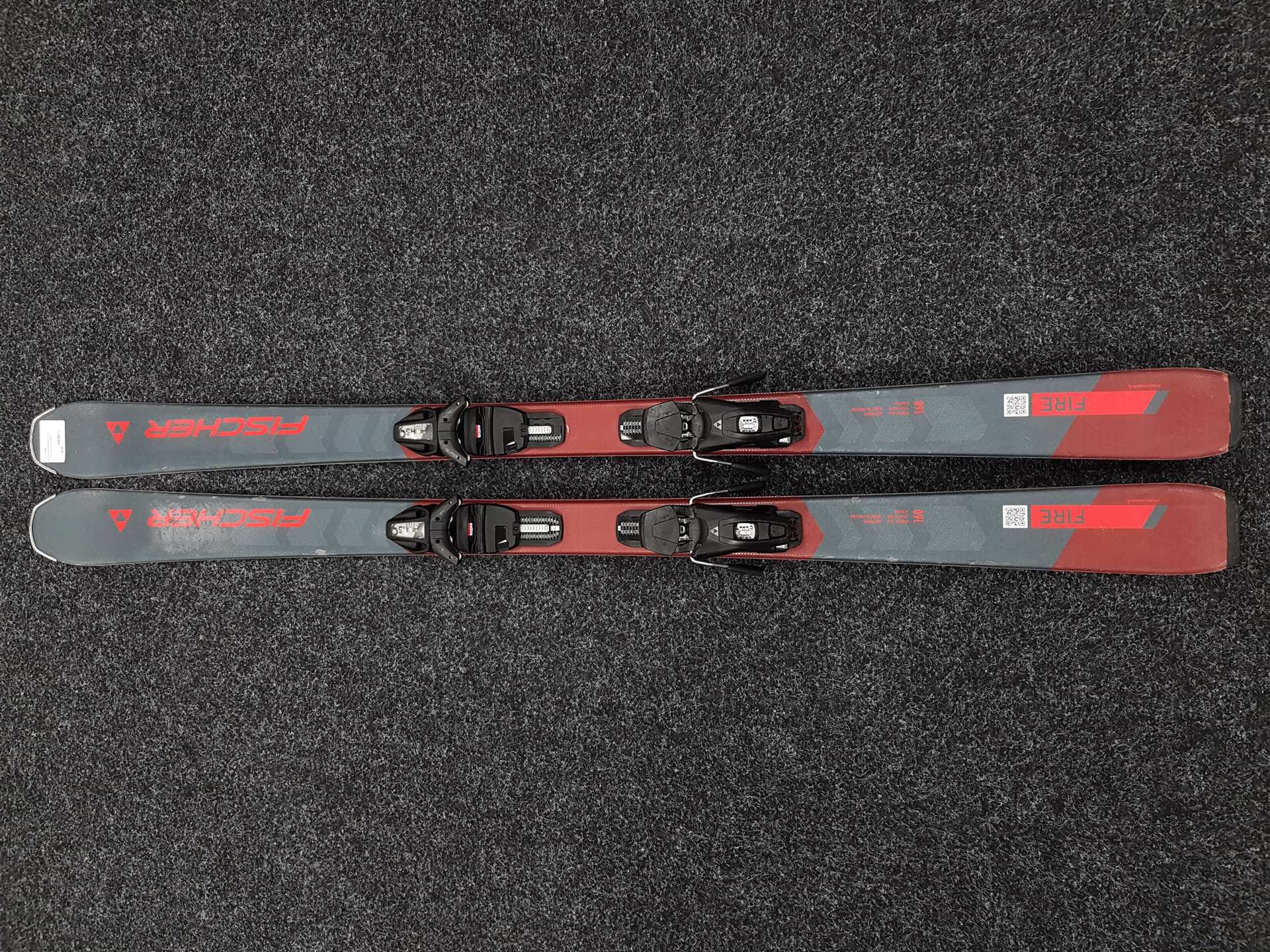 Używane narty FISCHER Fire + wiązania Fischer RS 9