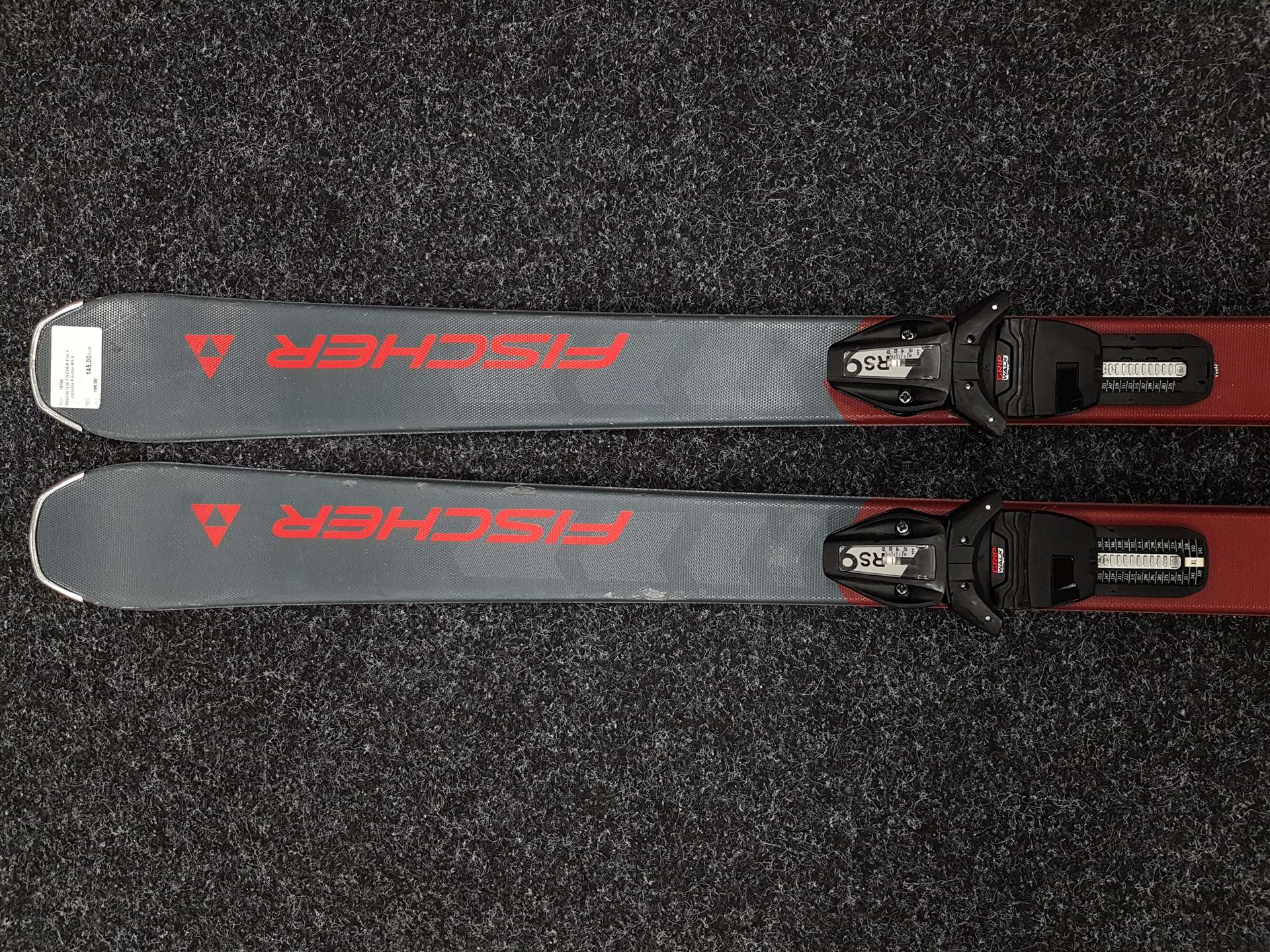 Używane narty FISCHER Fire + wiązania Fischer RS 9