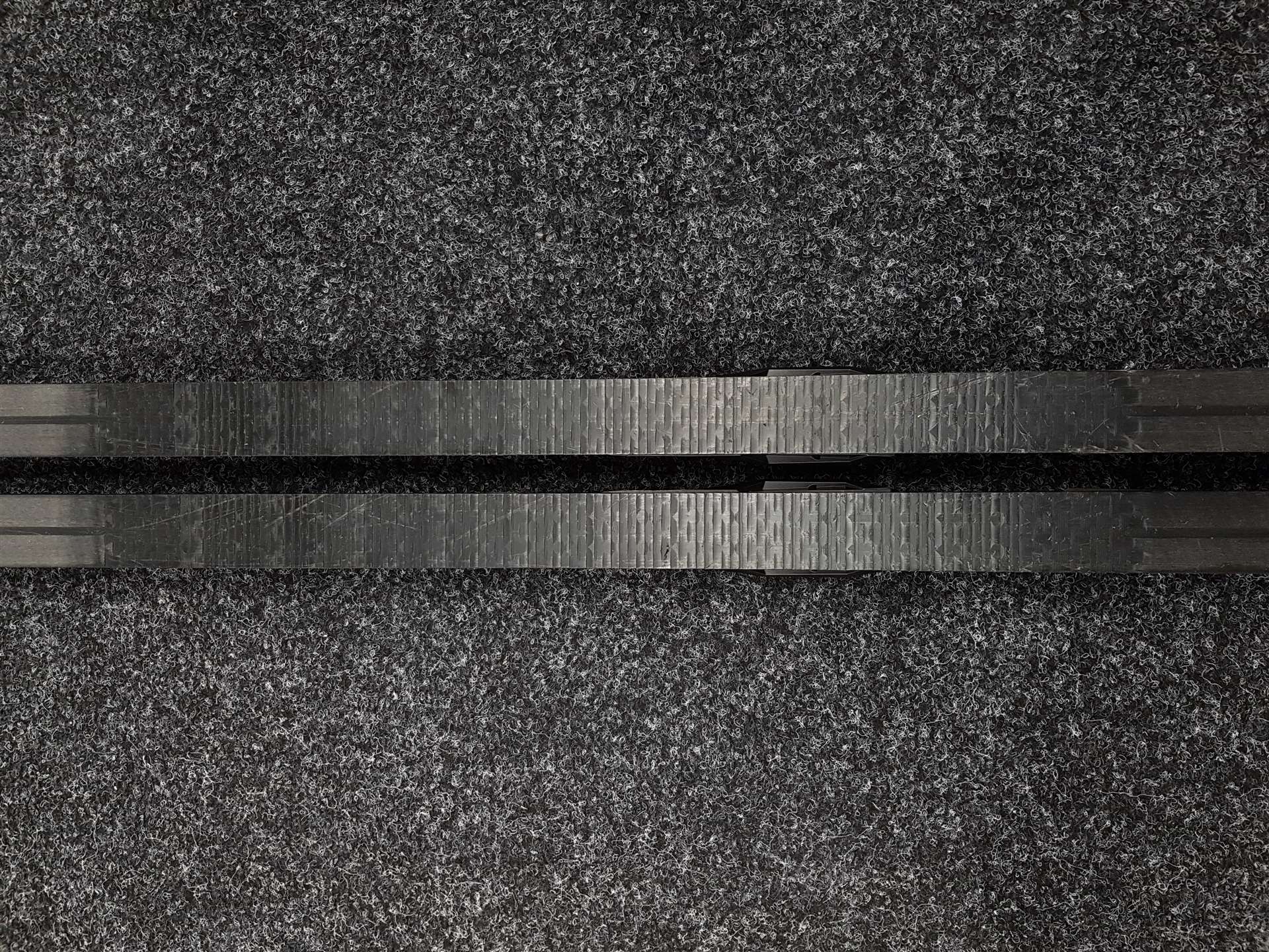 Schiuri de fond Fischer XC Super Elite Crown folosite + legături Fischer NNN