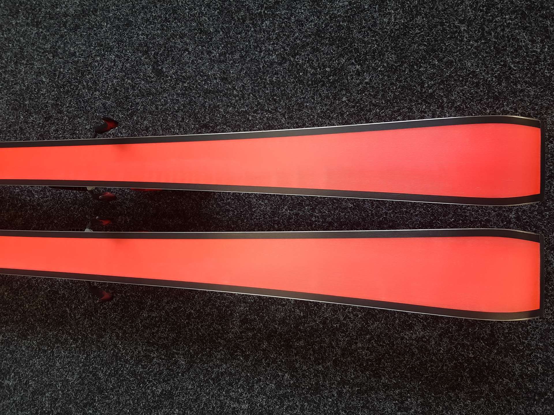 Použité lyže ATOMIC Redster S9 + viazanie Atomic 9LX 16