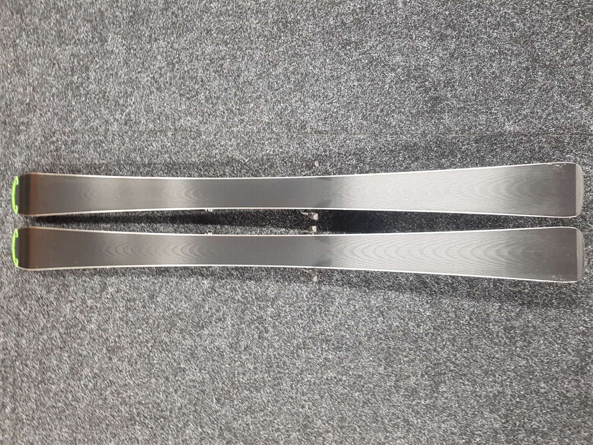 Použité lyže ELAN Exar Vidia + viazanie Elan 10