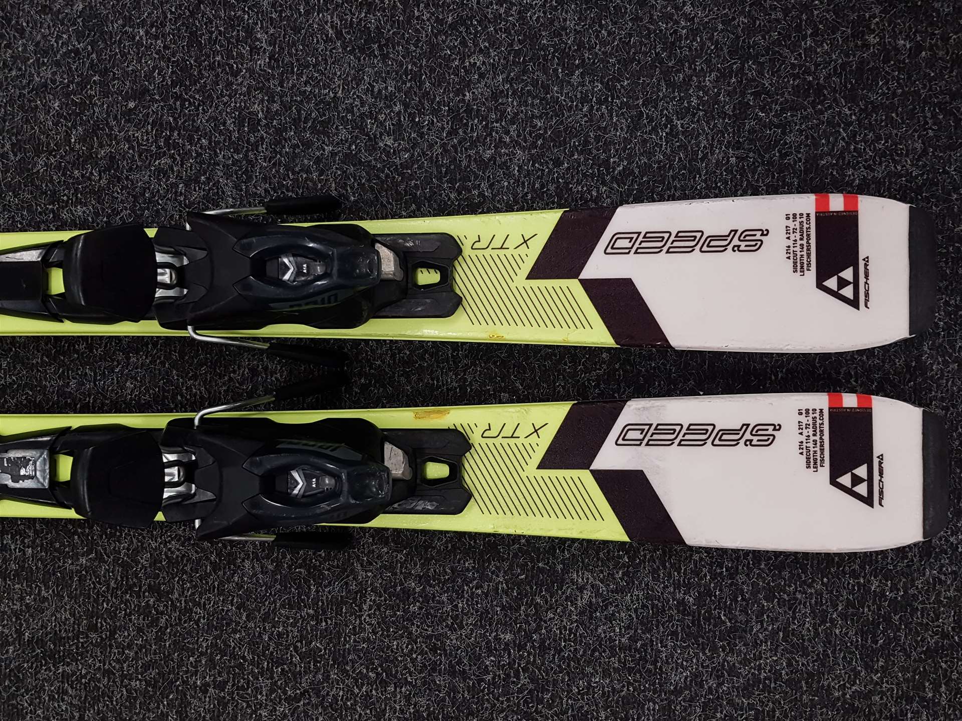 Použité lyže FISCHER RC4