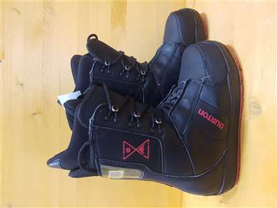 Cizme de snowboard Burton Progression folosite