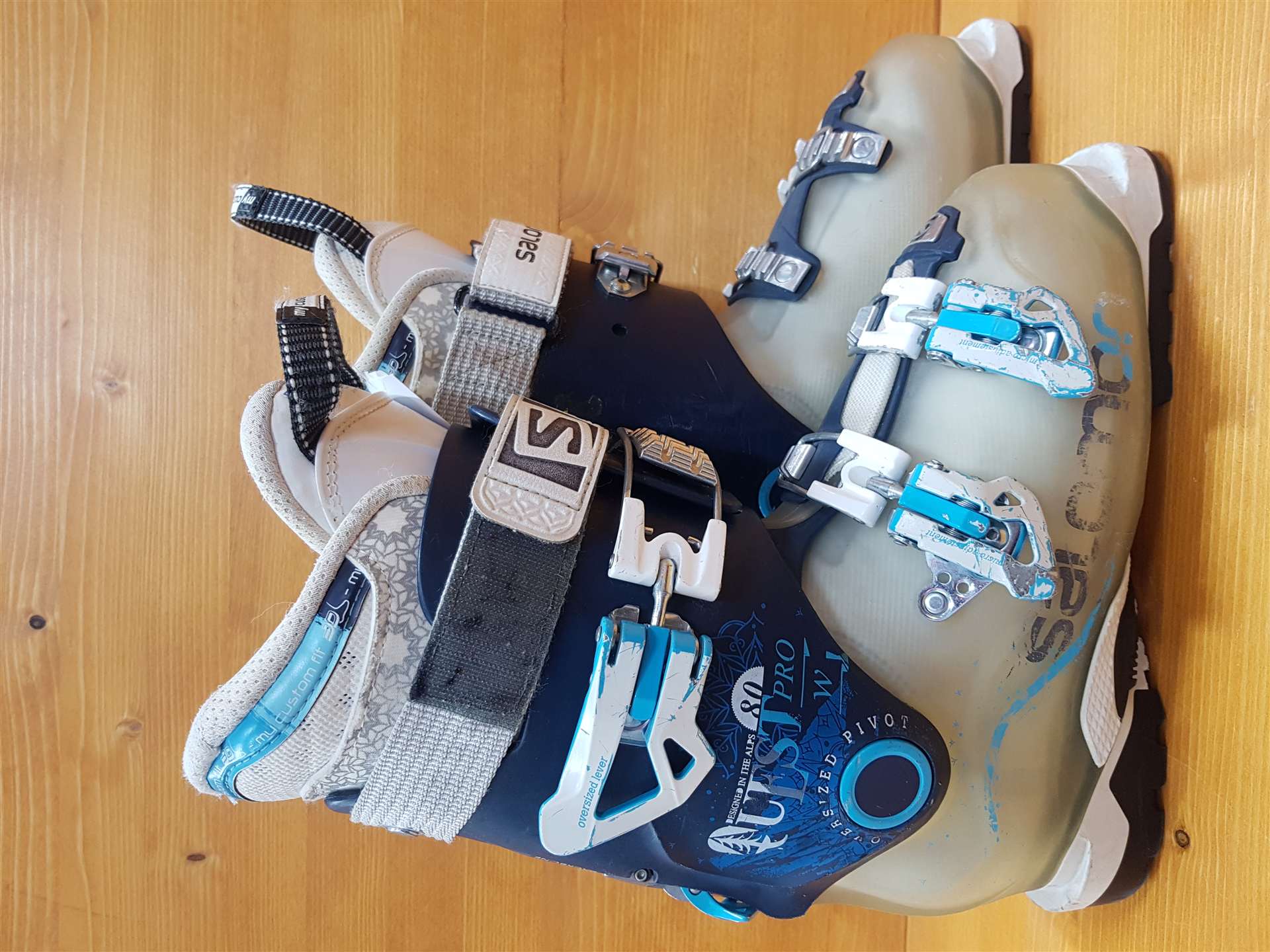 Clăpari de schi second-hand SALOMON Quest Pro 80 W