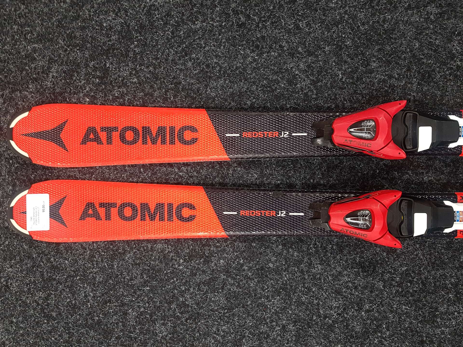 Použité detské lyže ATOMIC Redster J2 + viazanie Atomic L7