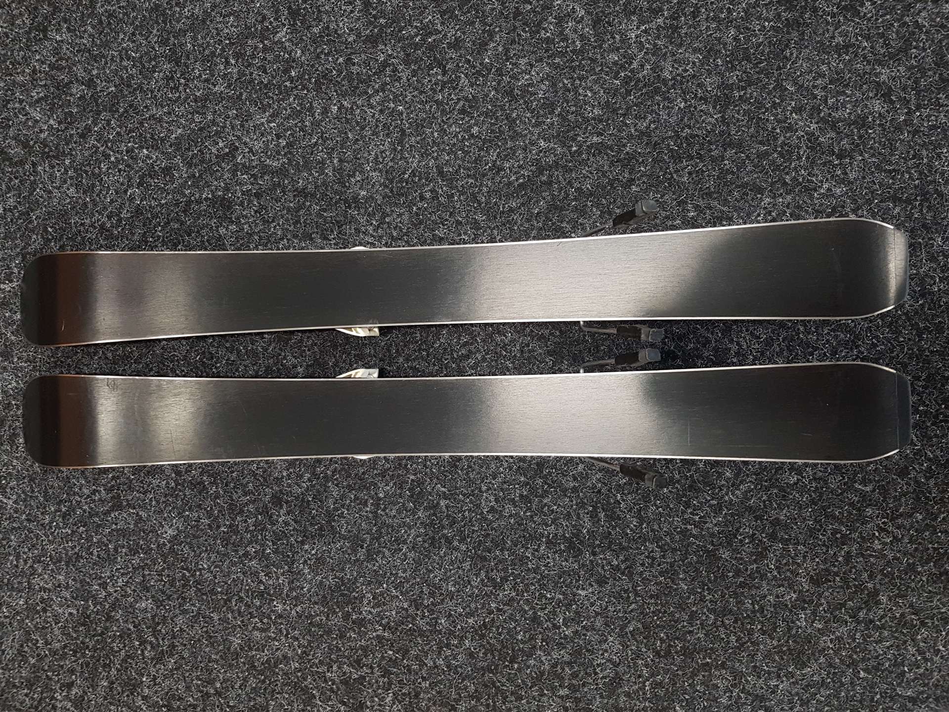 Gebrauchte Kinderski ATOMIC Redster XT + Atomic XTE 45 Bindungen