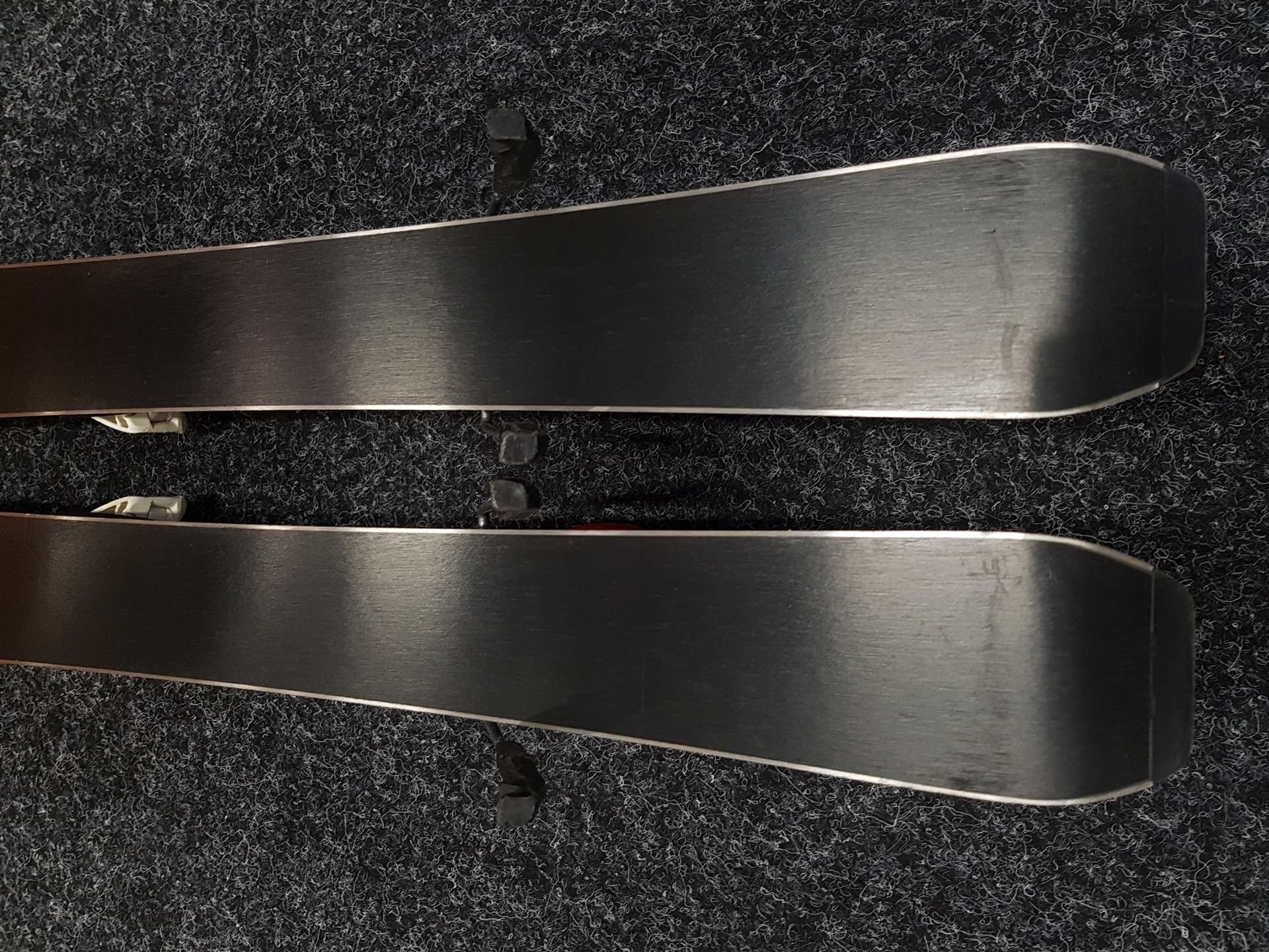 Gebrauchte Kinderski ATOMIC Redster XT + Atomic XTE 45 Bindungen