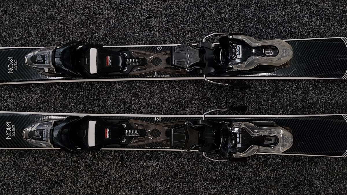 Bazárové lyže Rossignol Nova Carbon