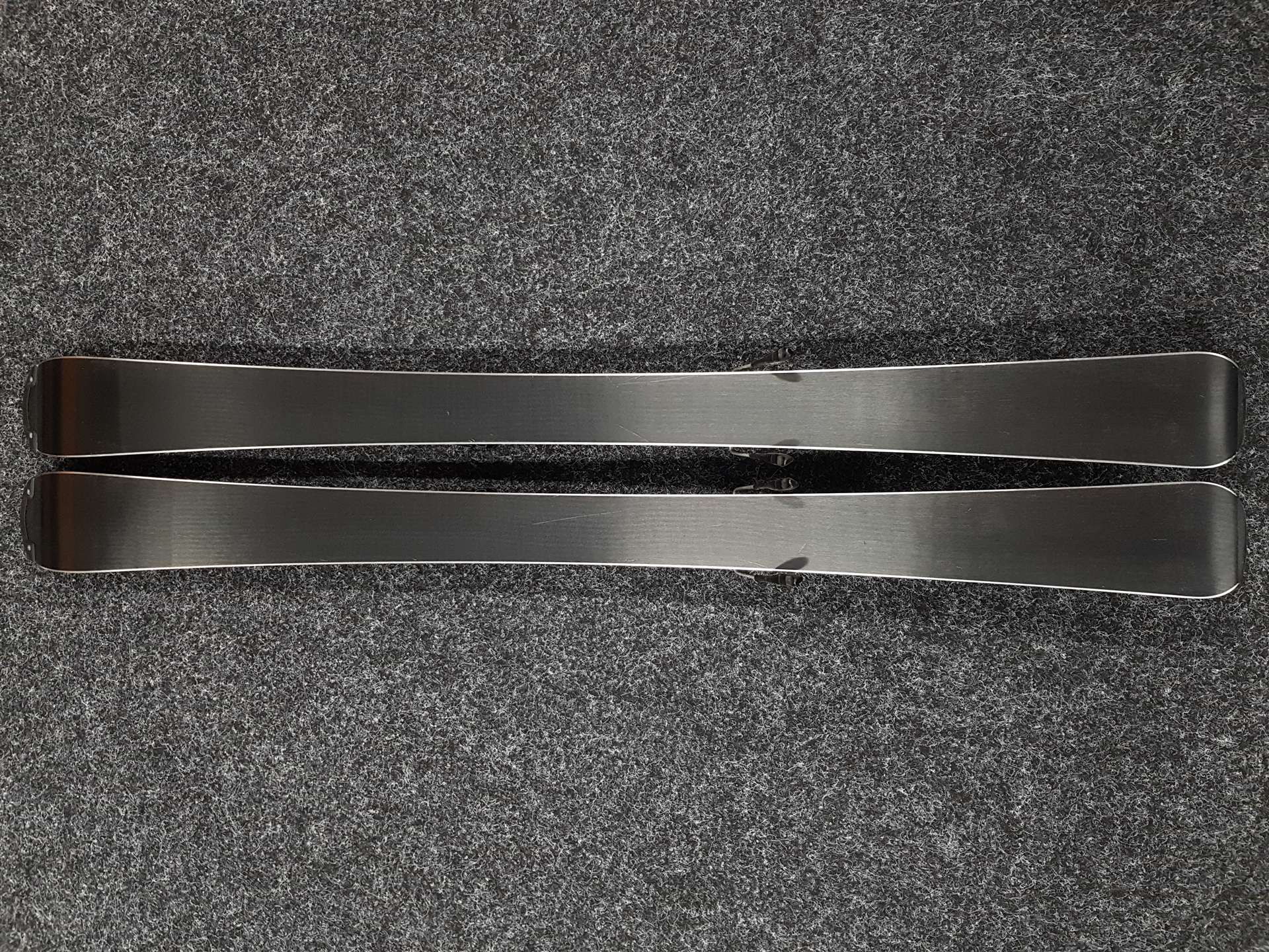 Použité detské lyže NORDICA Dobermann Team Race JR + viazanie Marker 4.5