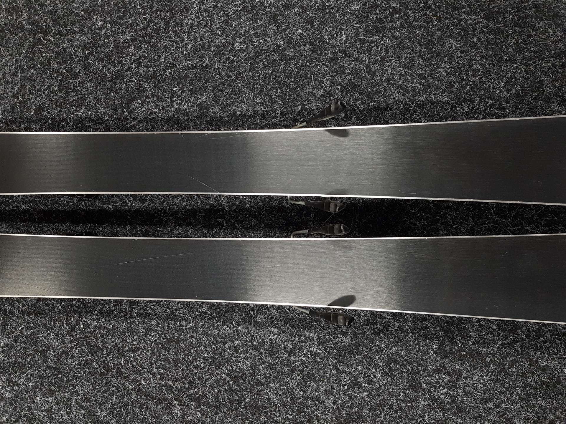 Použité detské lyže NORDICA Dobermann Team Race JR + viazanie Marker 4.5