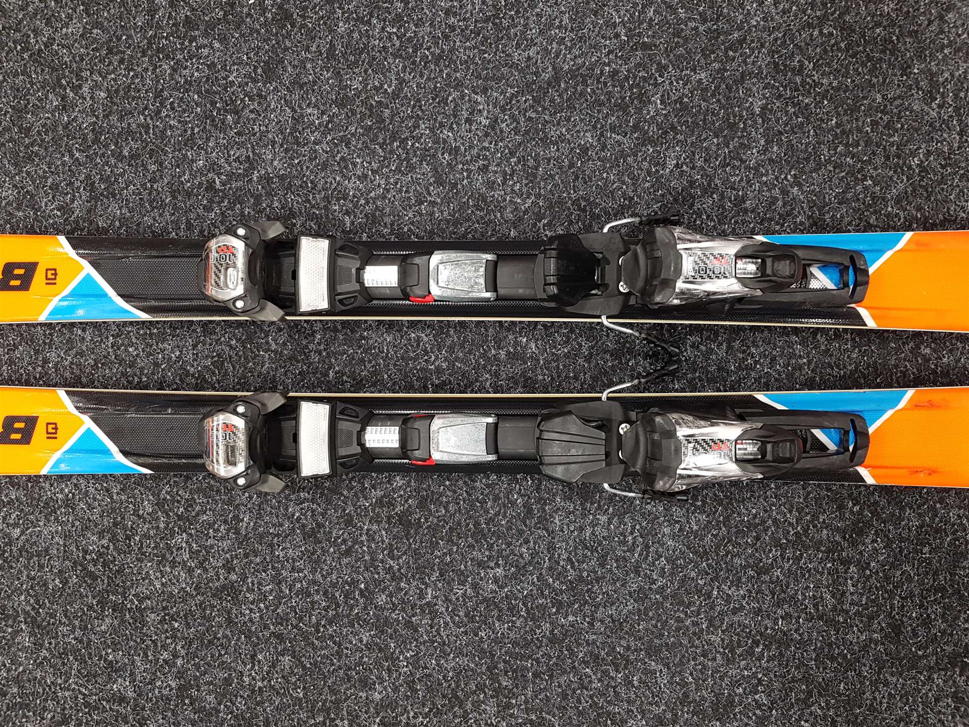 Skis BLIZZARD IQ Racing WCS d'occasion + fixations Marker TP 10