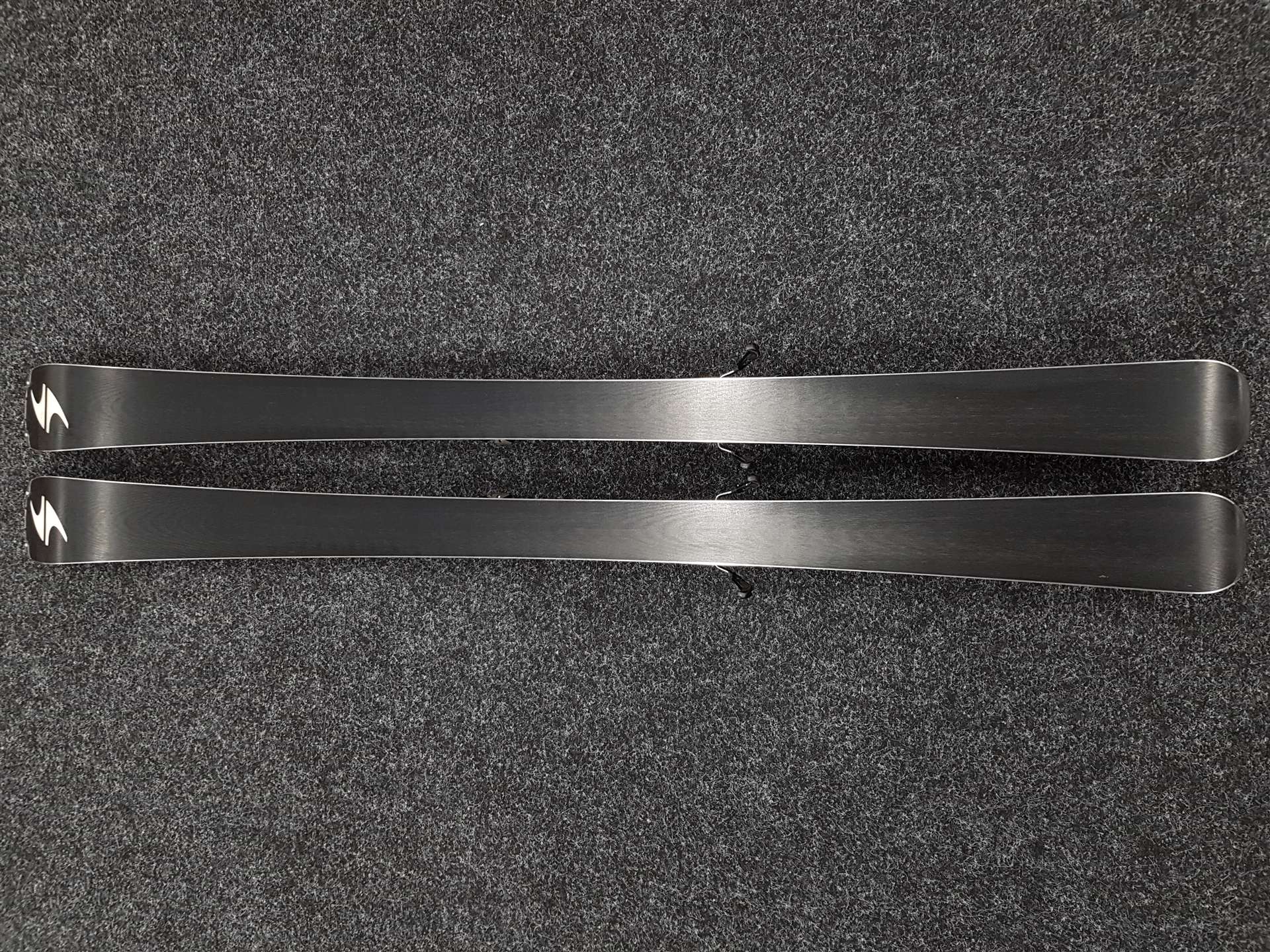 Skis BLIZZARD IQ Racing WCS d'occasion + fixations Marker TP 10