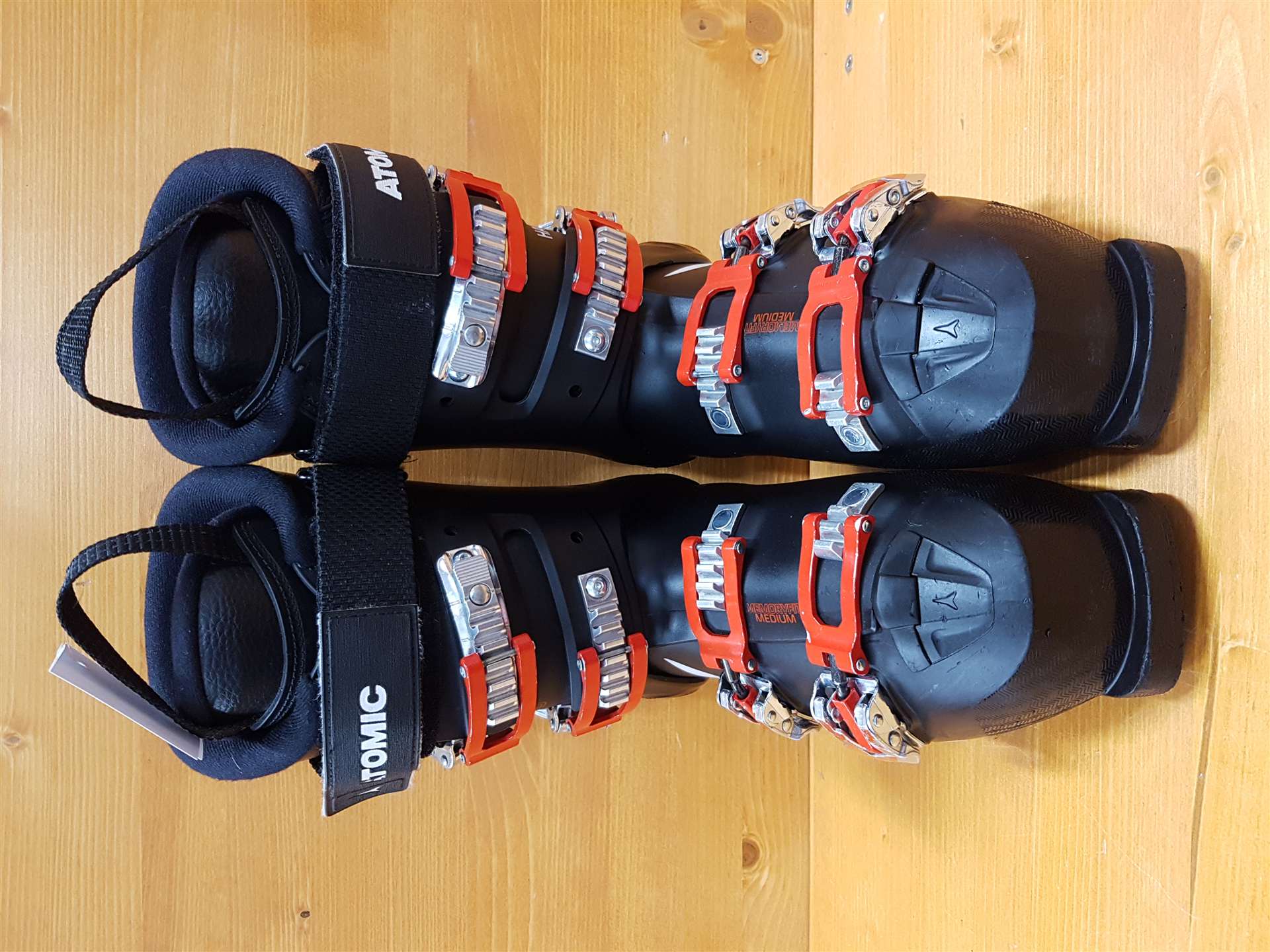 Scarponi da sci usati ATOMIC Hawx Prime R100