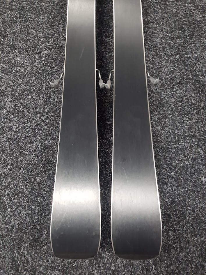 Skis Atomic Race 8 d'occasion