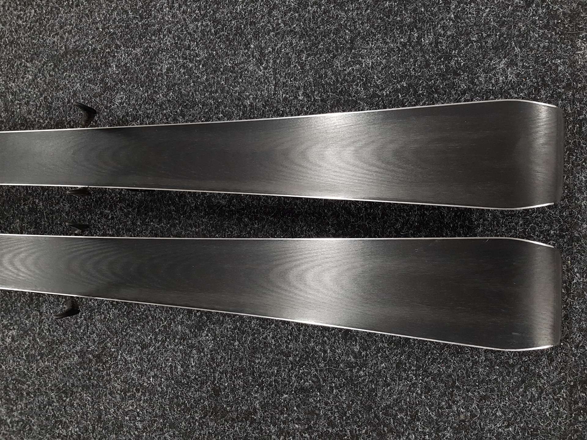 Skis ATOMIC Redster Q9 d'occasion + fixations Atomic X 12 GW