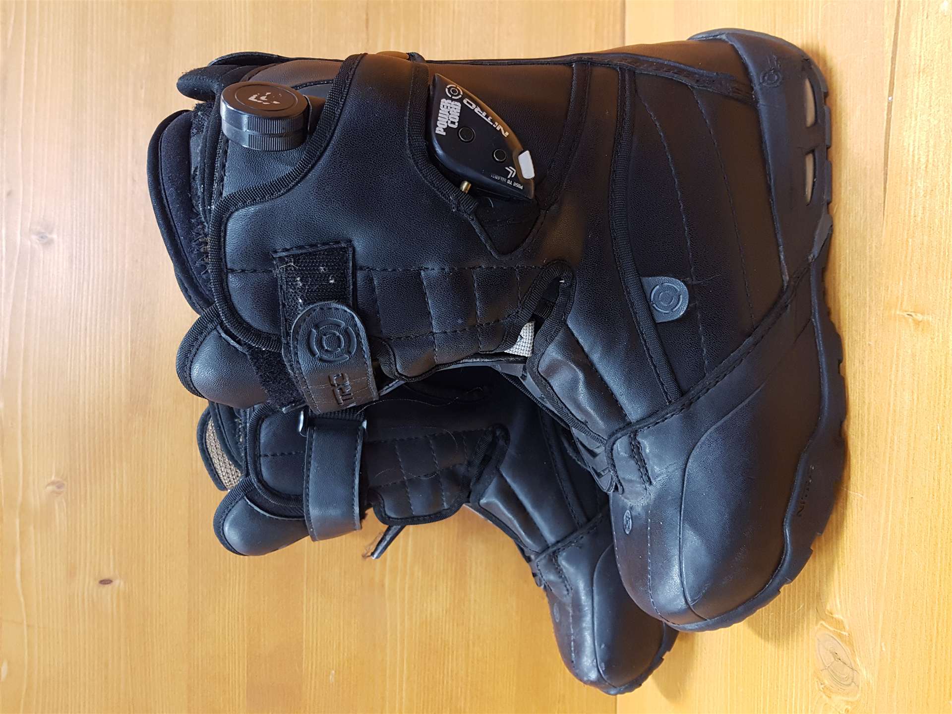 Použité snowboardové topánky NITRO Cave