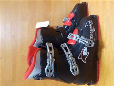 Gebruikte SALOMON T3 skischoenen