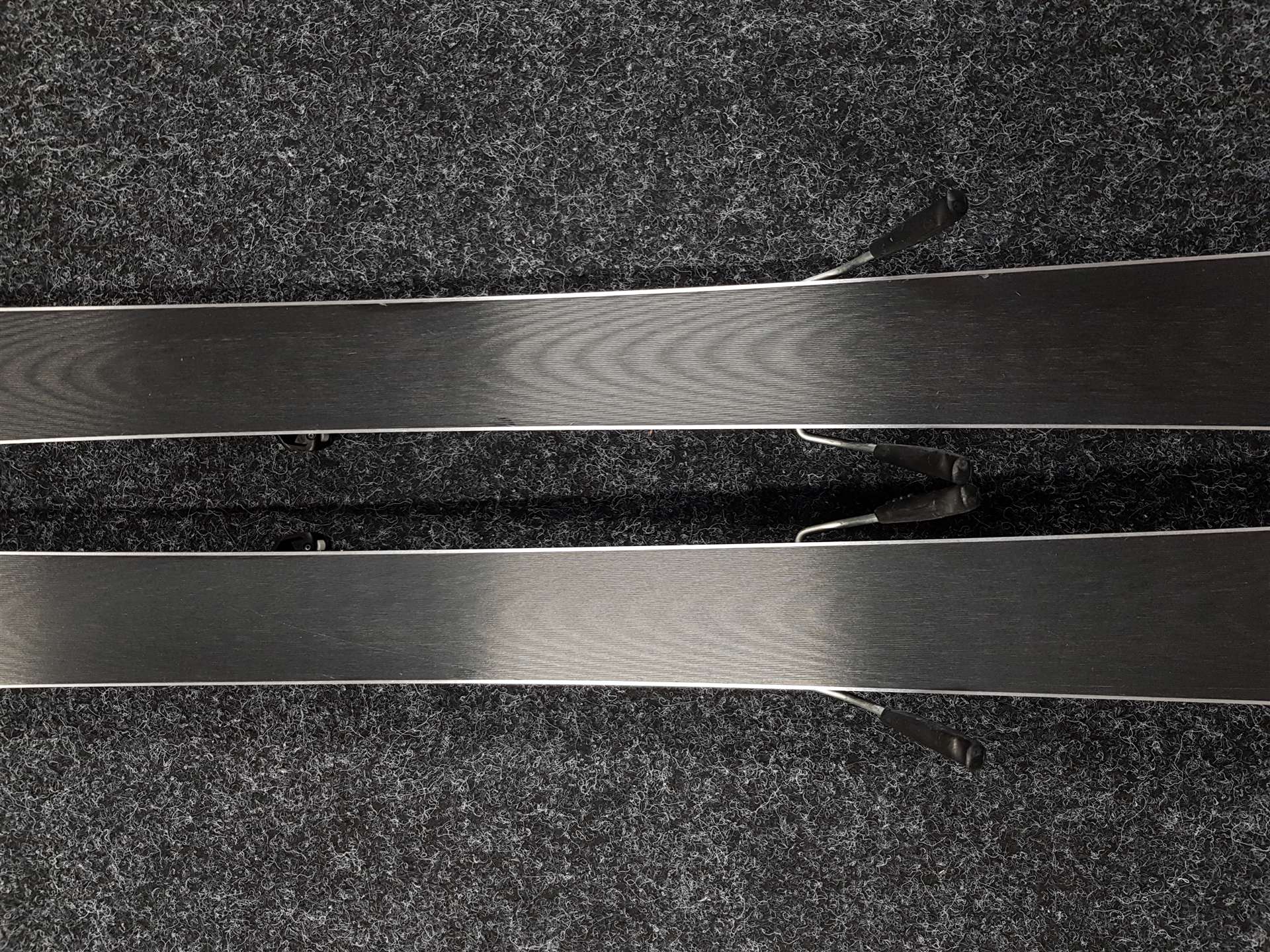 Sci HEAD Era 2.0 Jr. usati + attacchi Tyrolia SLR 7.5 AC