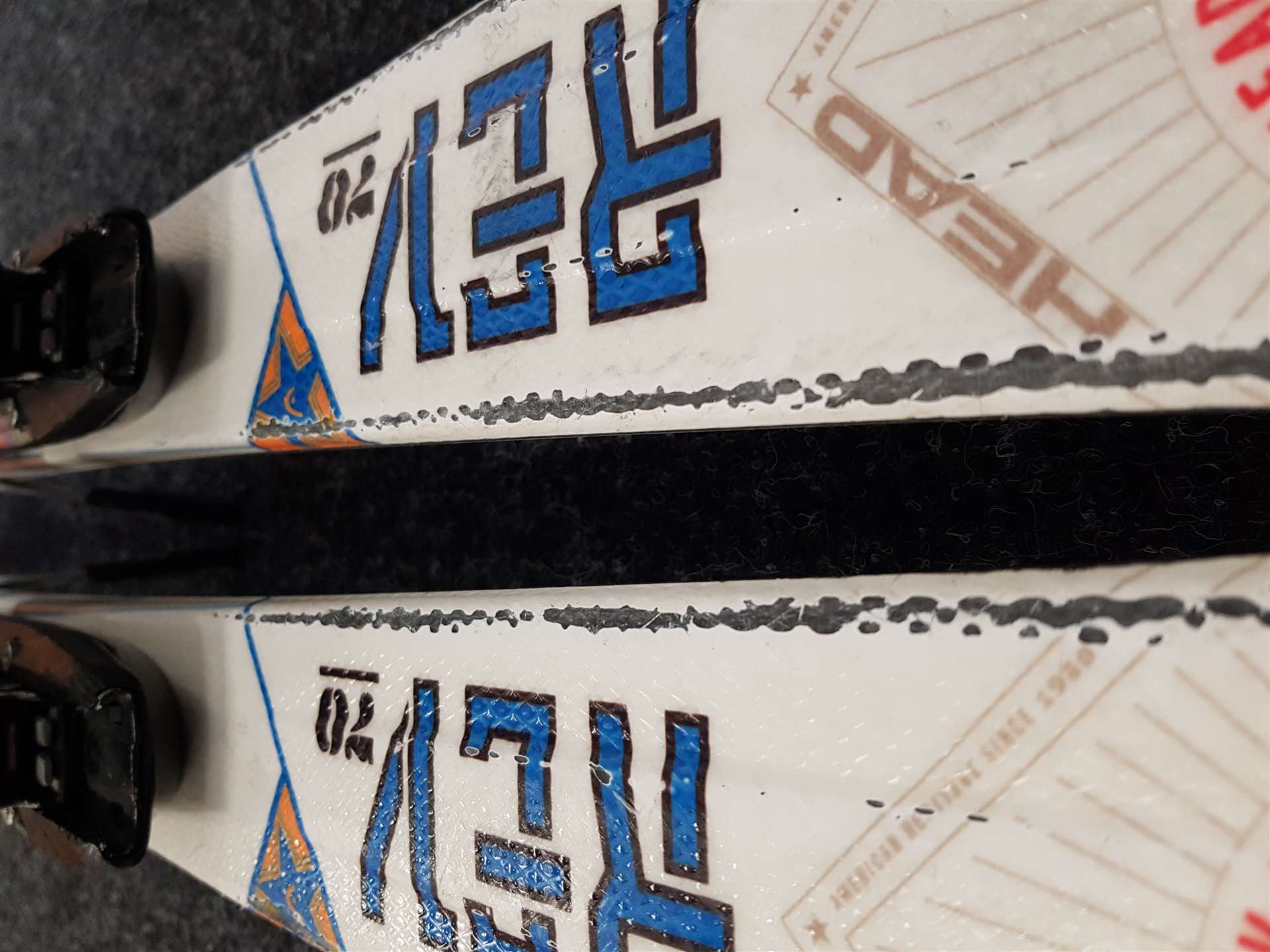 Skis HEAD Rev 70 d'occasion + fixations Tyrolia 10.0