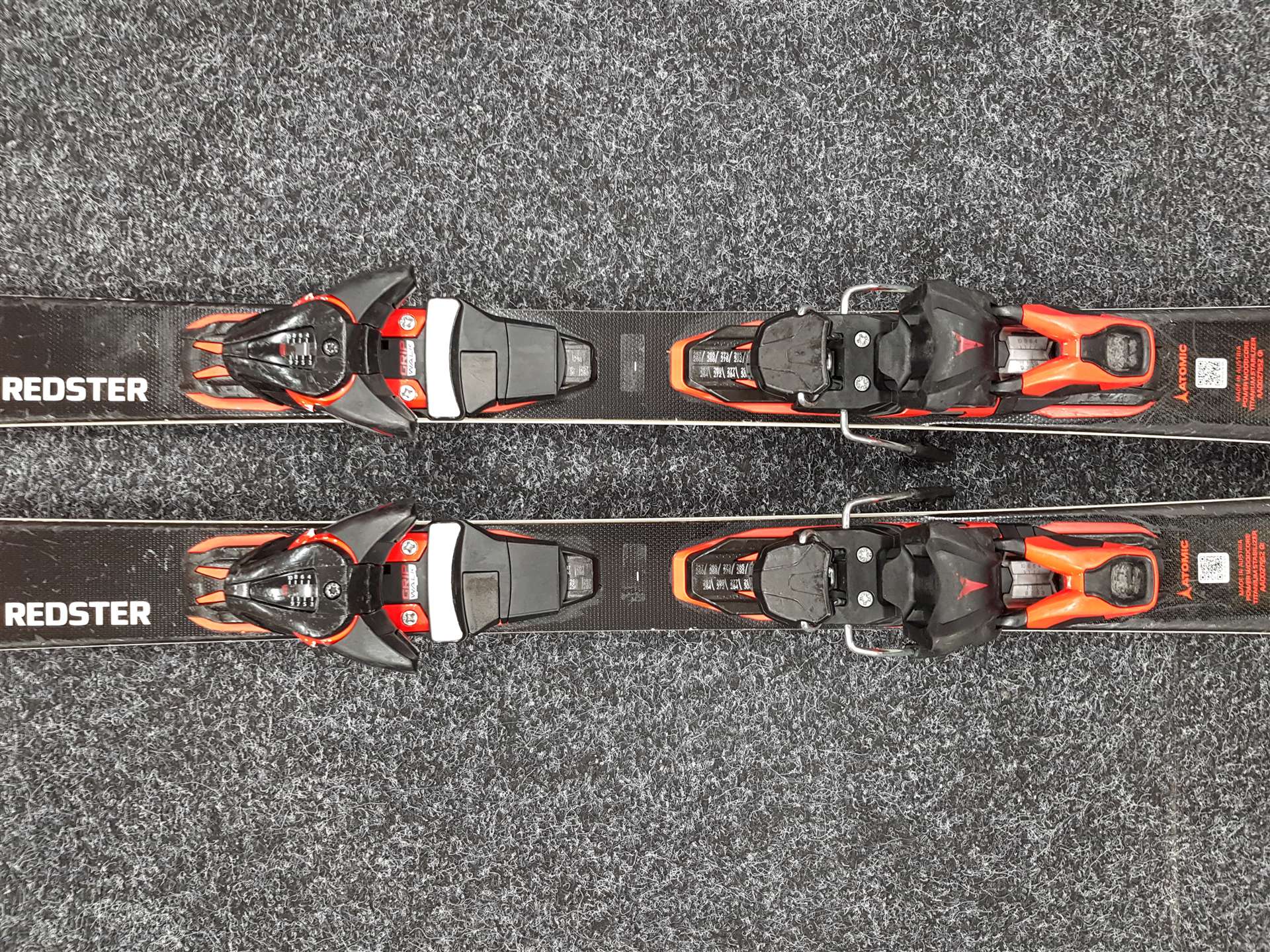 Schiuri ATOMIC Redster MR folosite + legături Atomic FT 10