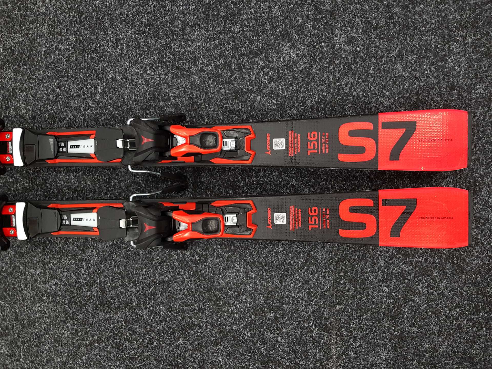 Použité lyže ATOMIC Redster S7 + viazanie Atomic  M 12