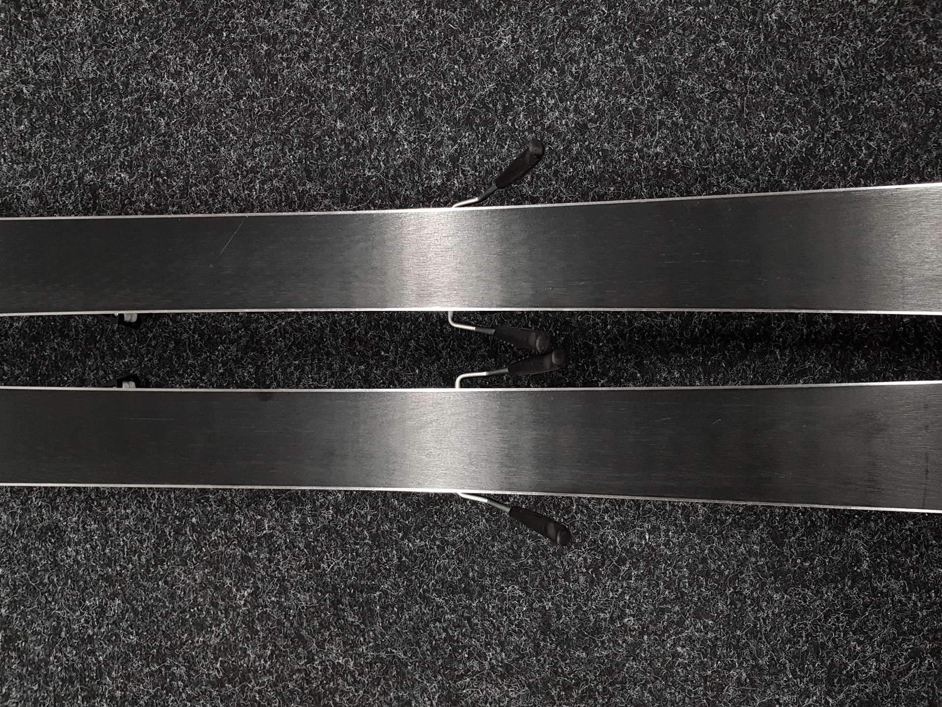 Esquís ELAN Acepro usados + fijaciones Elan EL 10