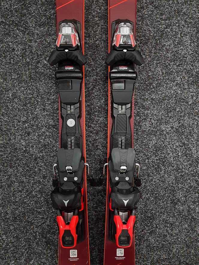 Schiuri Bazarové Atomic Redster Ti