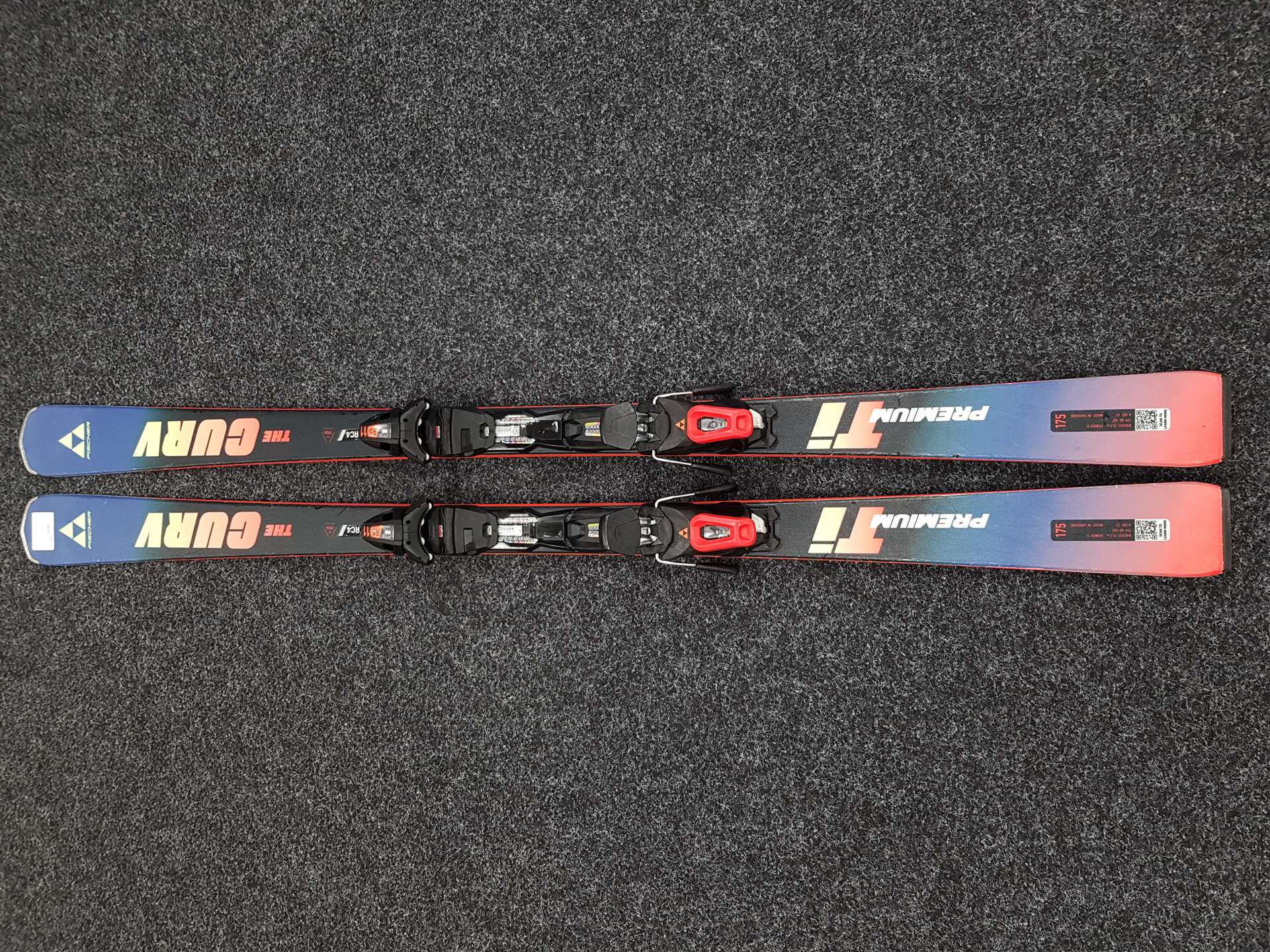 Używane narty FISCHER The Curv + wiązania Fischer RS 11