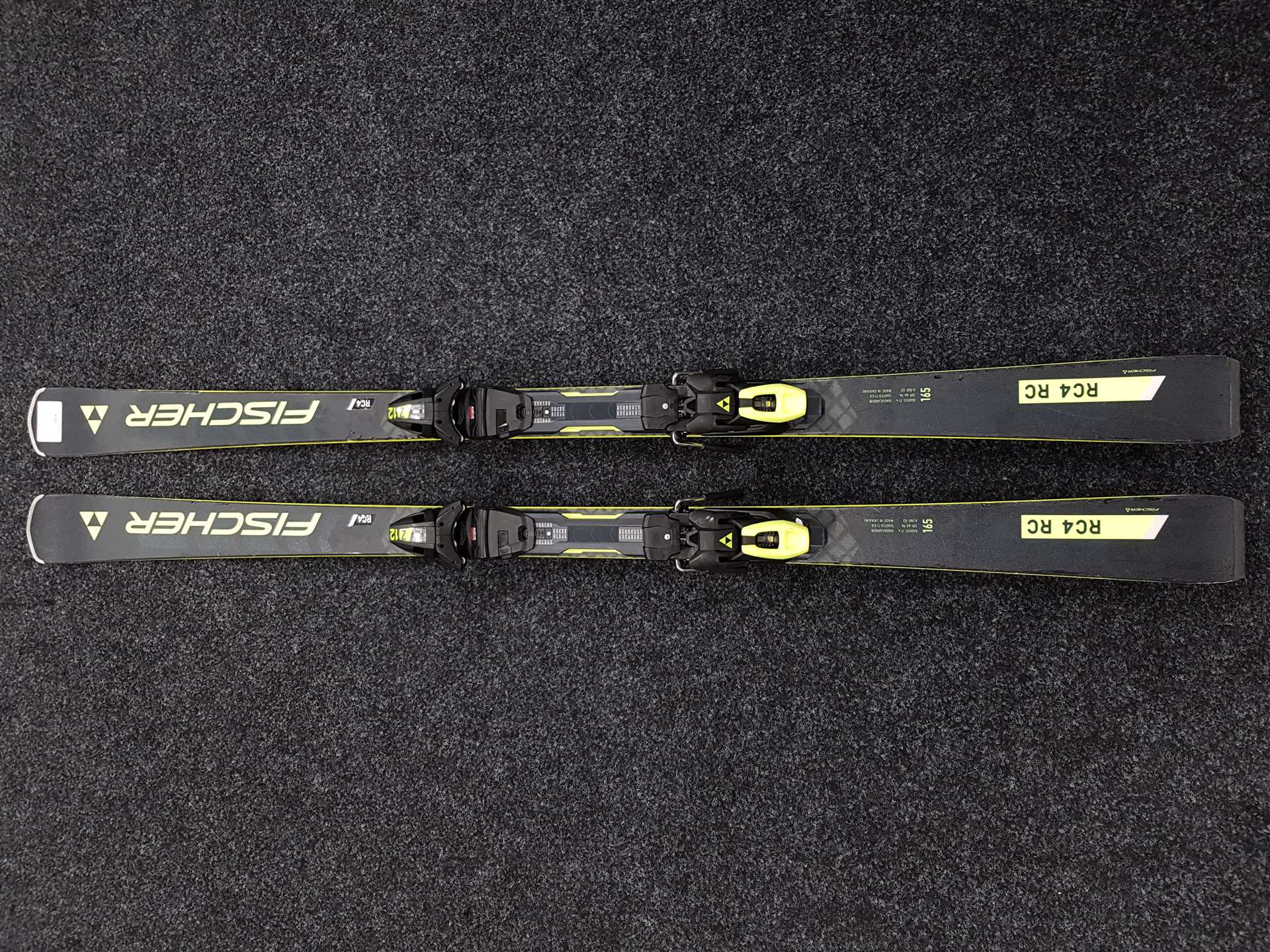 Použité lyže FISCHER RC 4 RC + vázání Fischer Z12