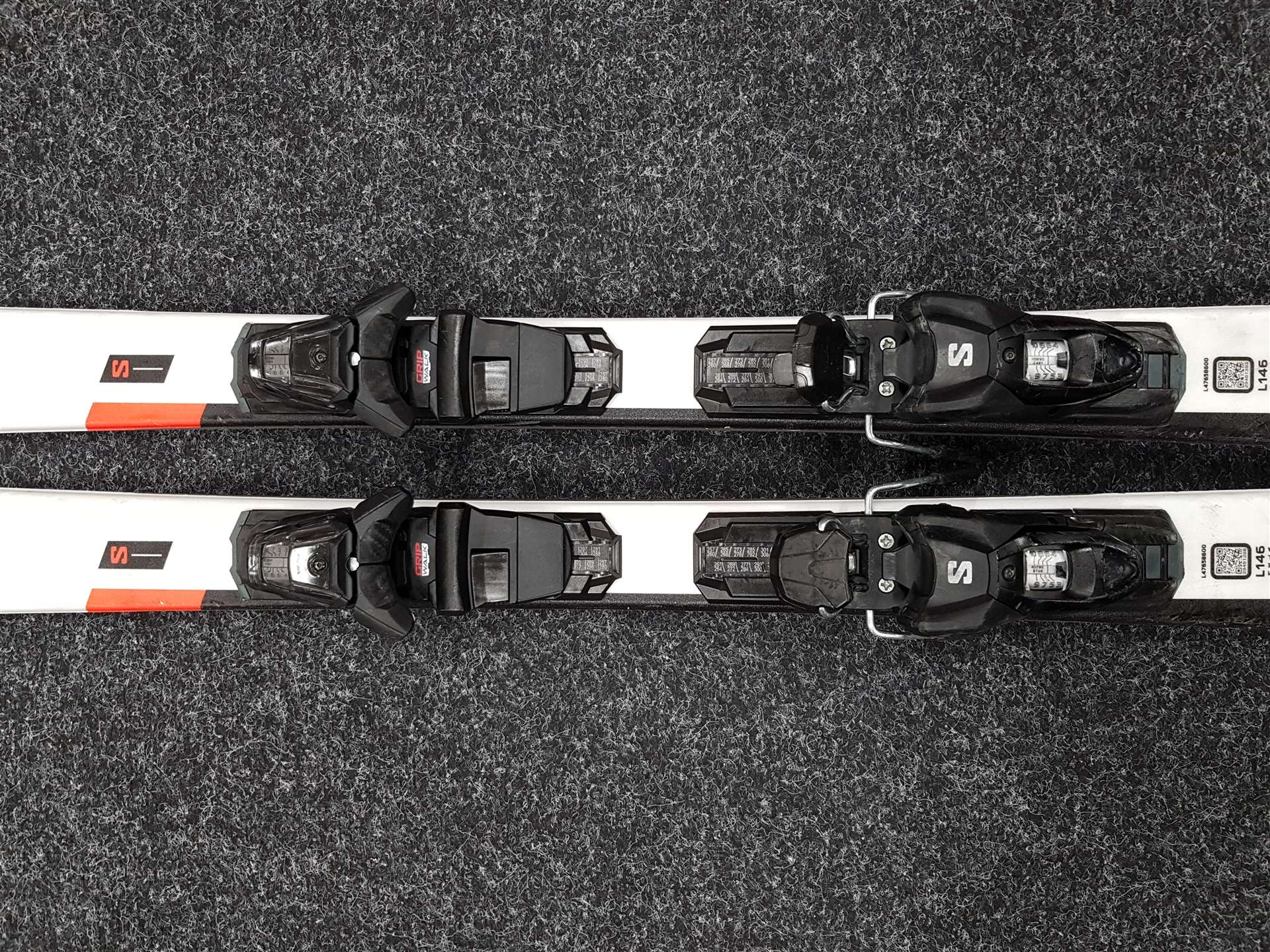 Gebruikte ski's SALOMON S / Max 04 + bindingen Salomon M 10