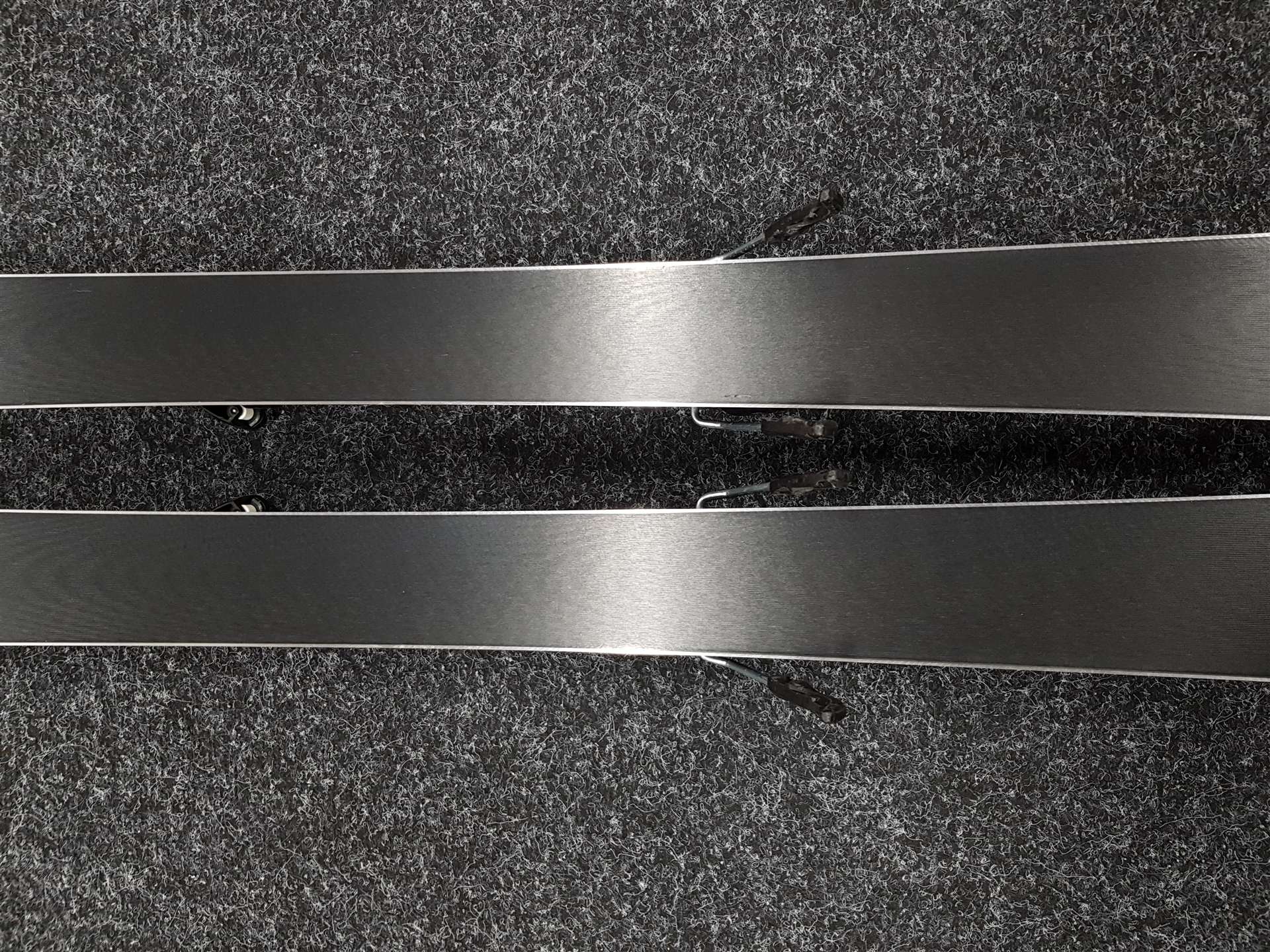 Gebruikte ski's SALOMON S / Max 04 + bindingen Salomon M 10