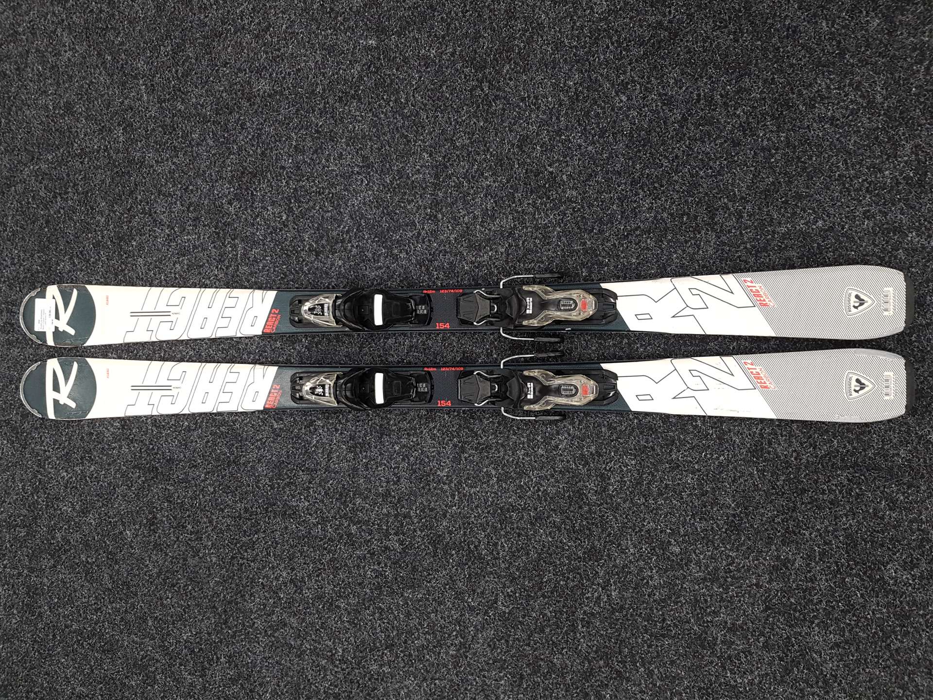Sci usati ROSSIGNOL React 2 Carbon + attacchi Look Xpress 10