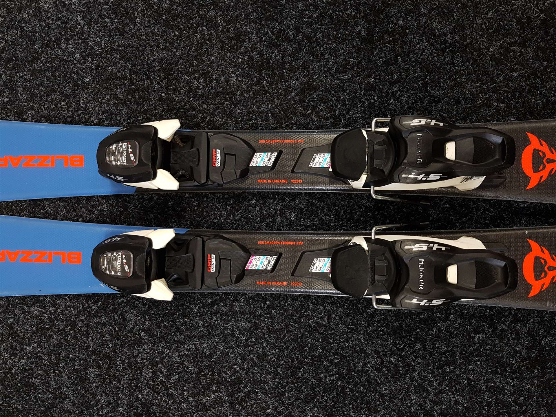 Gebrauchte Kinderskier BLIZZARD + Bindungen Marker 4.5