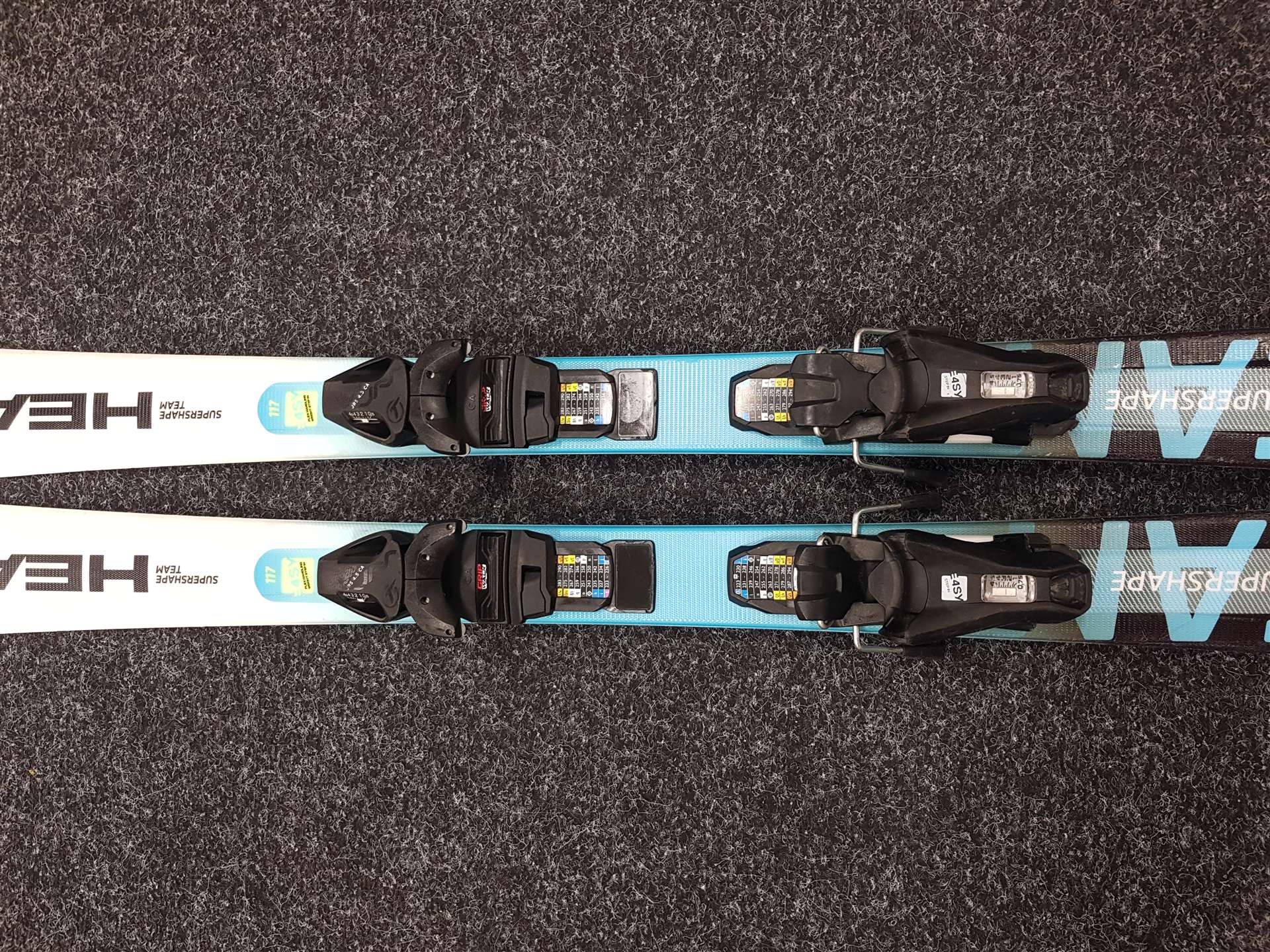 Použité dětské lyže HEAD Supershape Team 117 + vázání Tyrolia JRS 4.5 CA