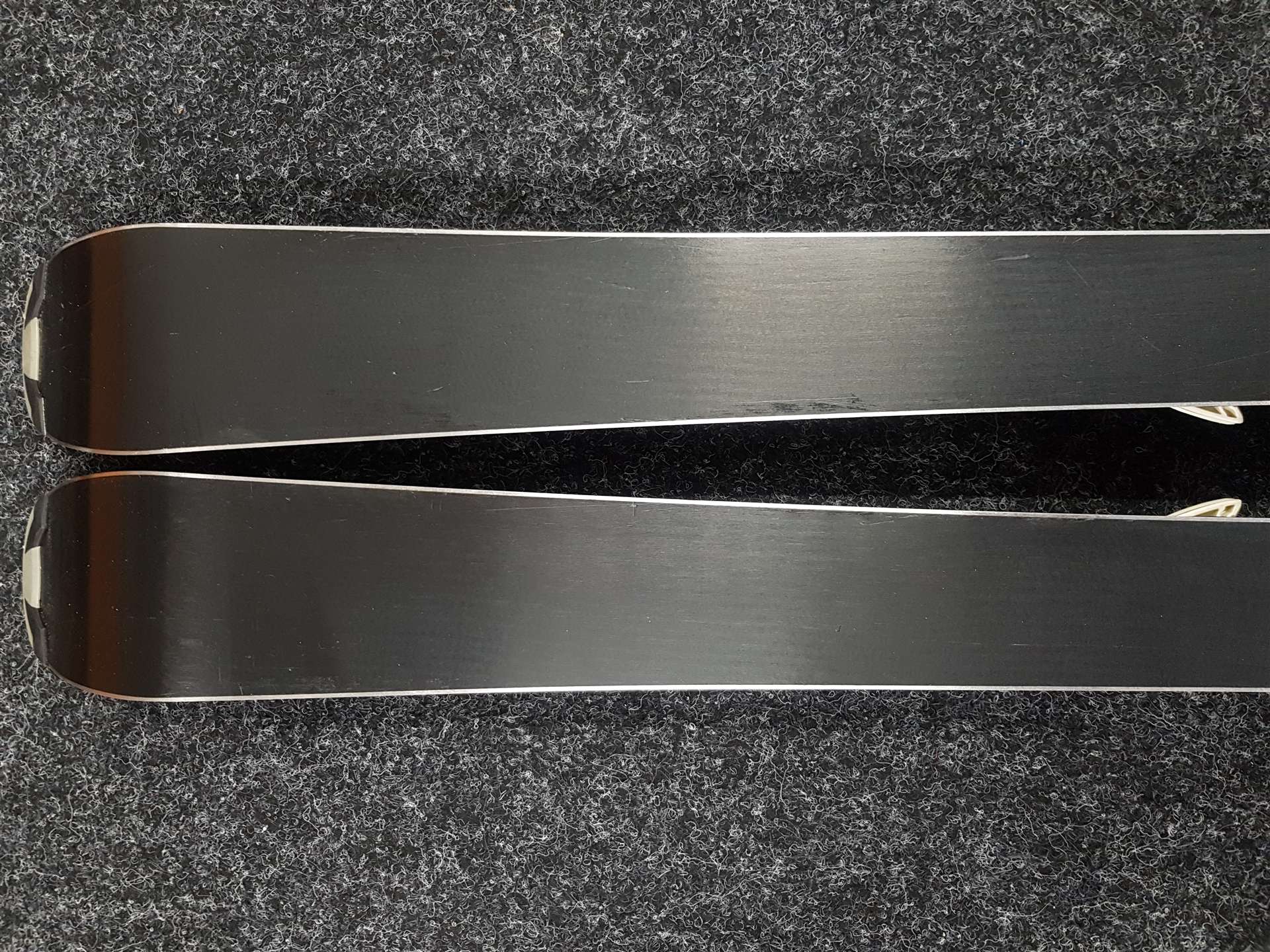 Skis enfant d'occasion TECNOPRO Team 66 + fixations Atomic 4.5