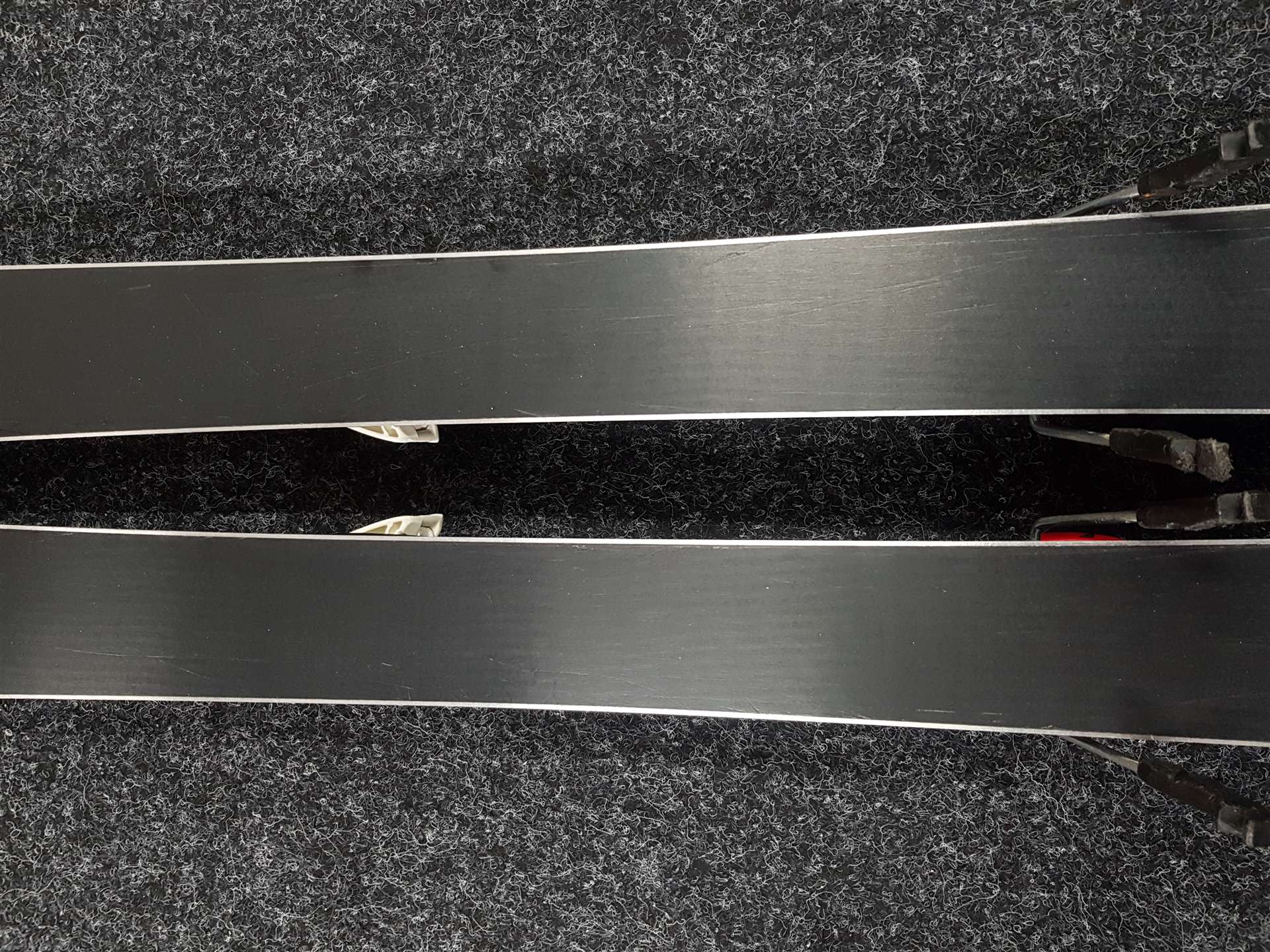 Skis enfant d'occasion TECNOPRO Team 66 + fixations Atomic 4.5